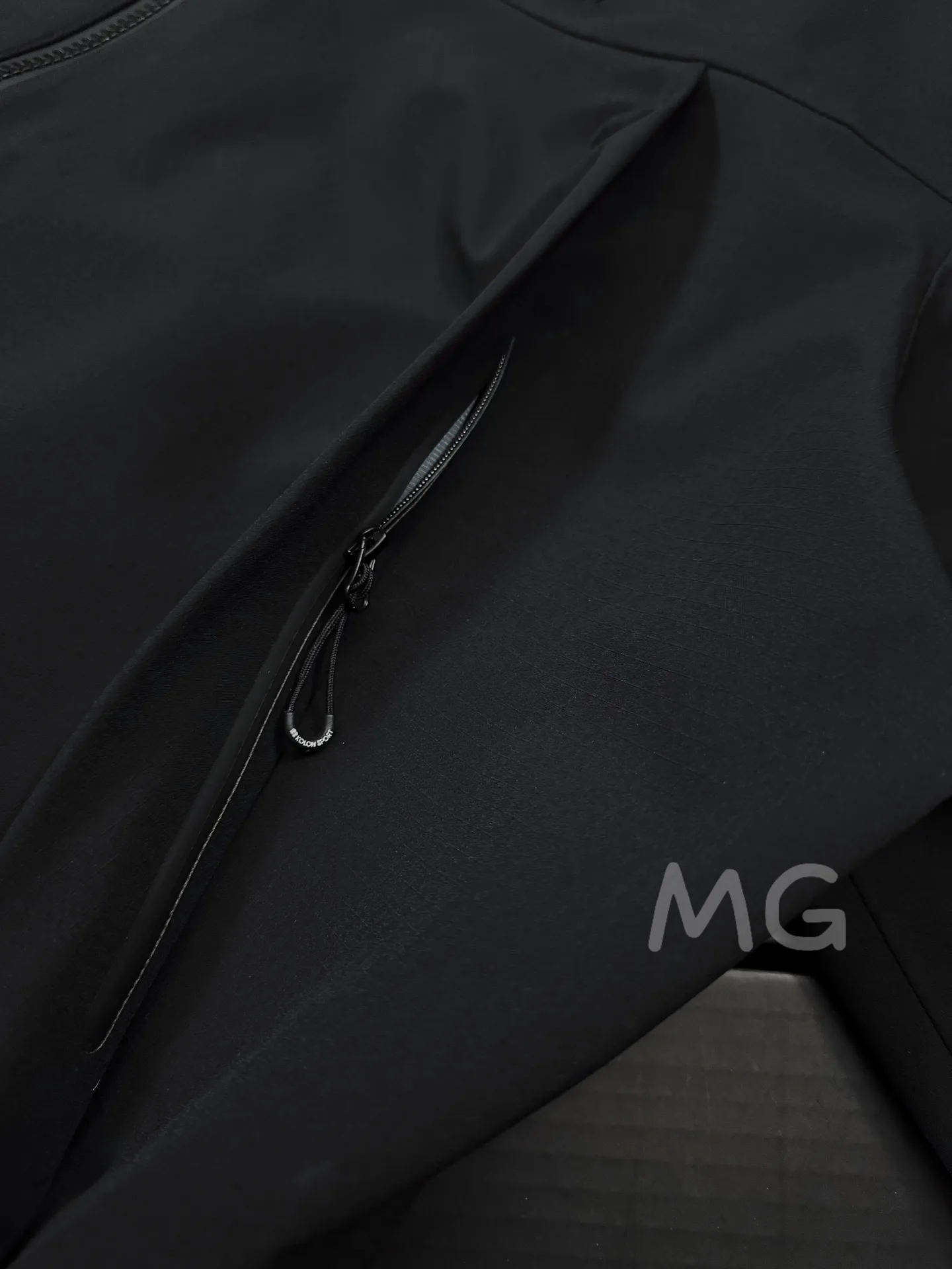 KOLON SPORT GORE-TEX Hooded Shell Jacket D36019289 — view 5