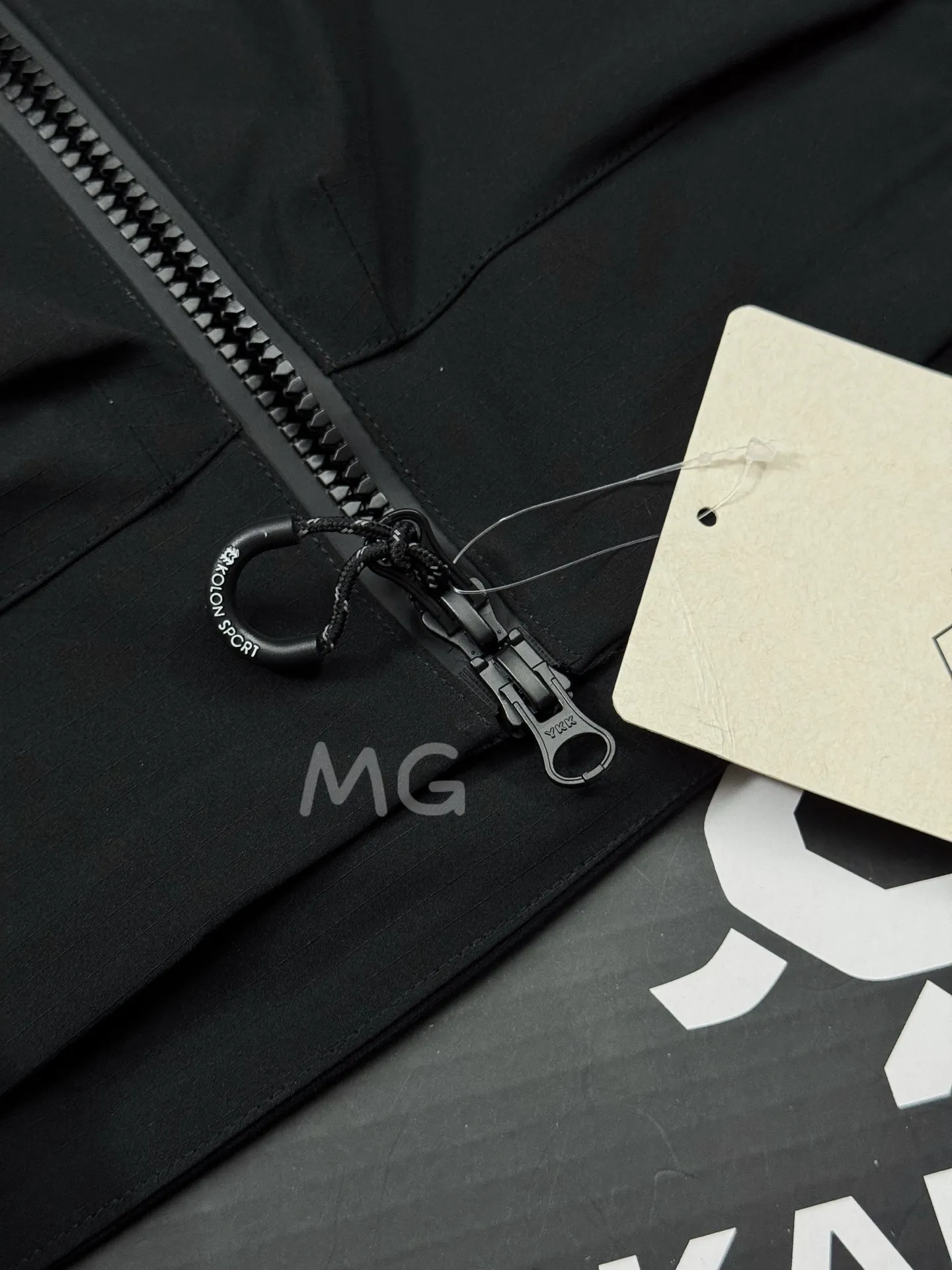 KOLON SPORT GORE-TEX Hooded Shell Jacket D36019289 — view 7
