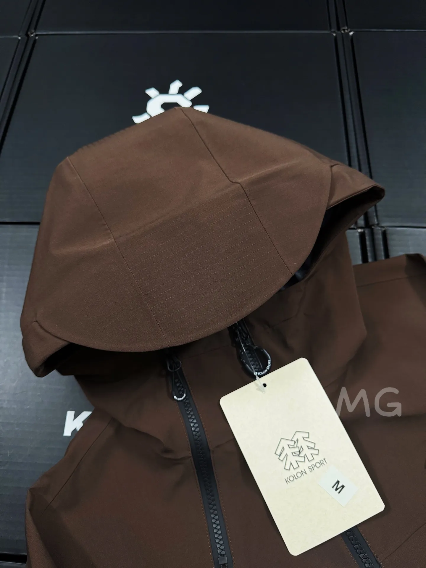 KOLON SPORT GORE-TEX Hooded Shell Jacket D36019290 — view 2