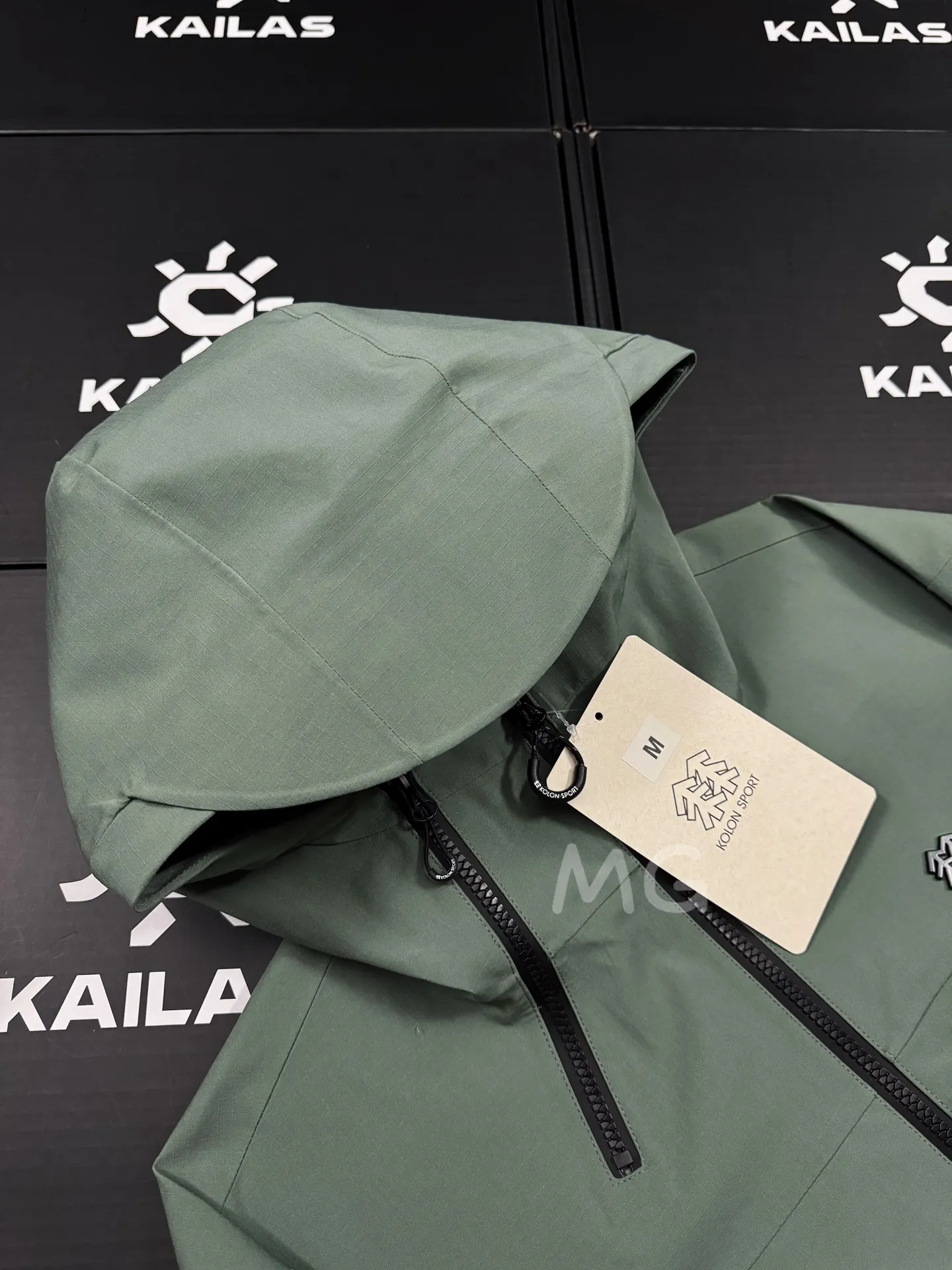 KOLON SPORT GORE-TEX Hooded Shell Jacket D36019292 — view 5