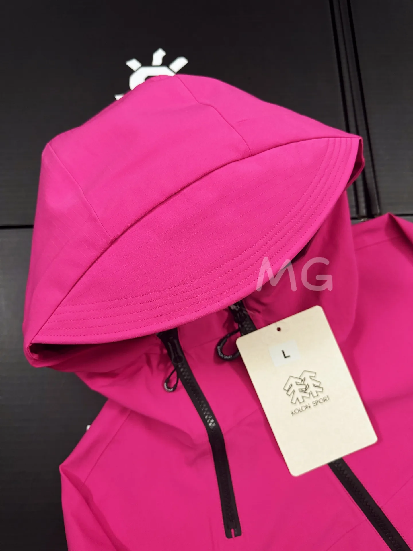 KOLON SPORT GORE-TEX Hooded Shell Jacket D36019291 — view 3