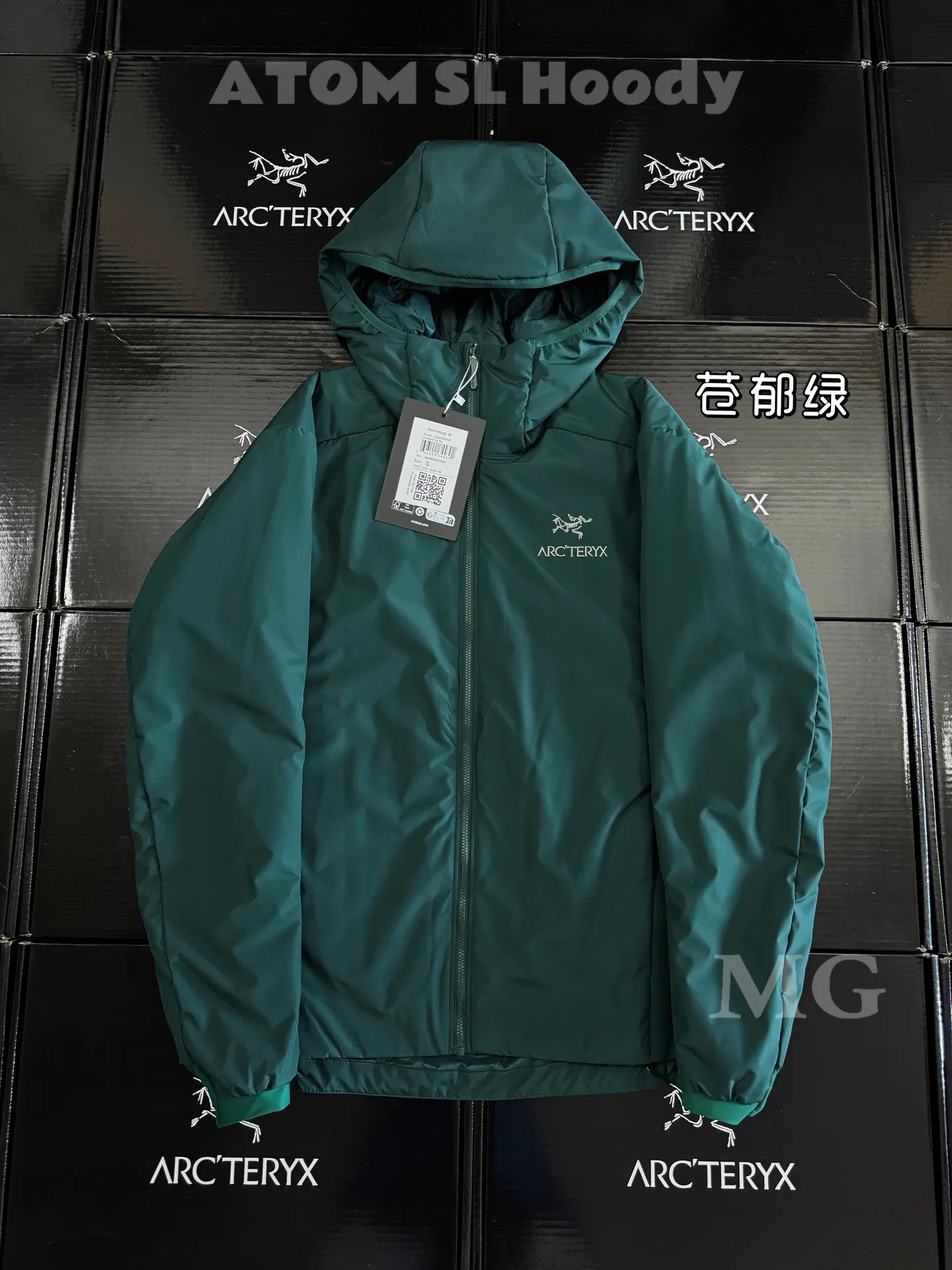 Atom SL Hoody Lightweight Insulated Jacket D36019640