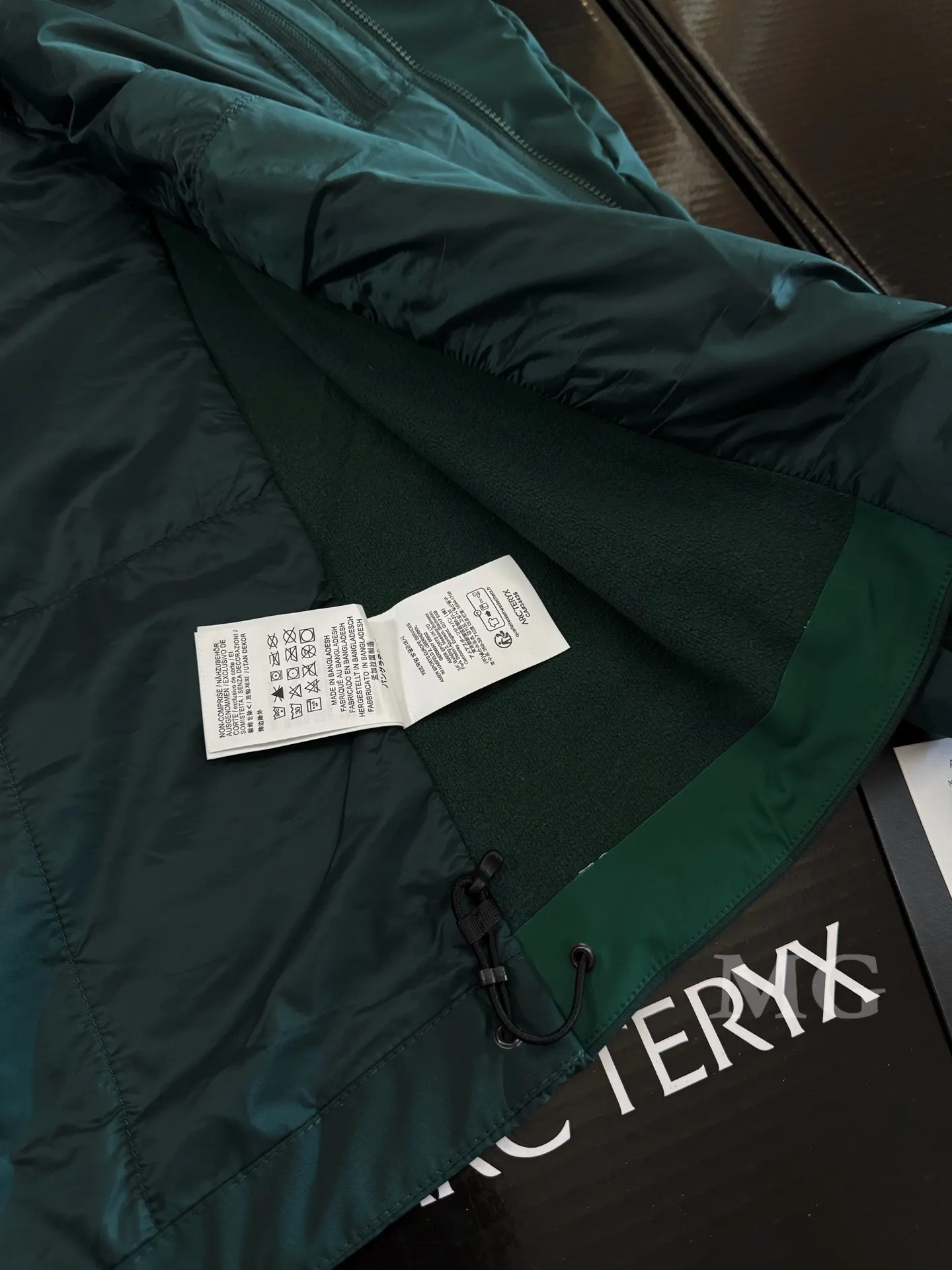 Atom SL Hoody Lightweight Insulated Jacket D36019640 — view 9
