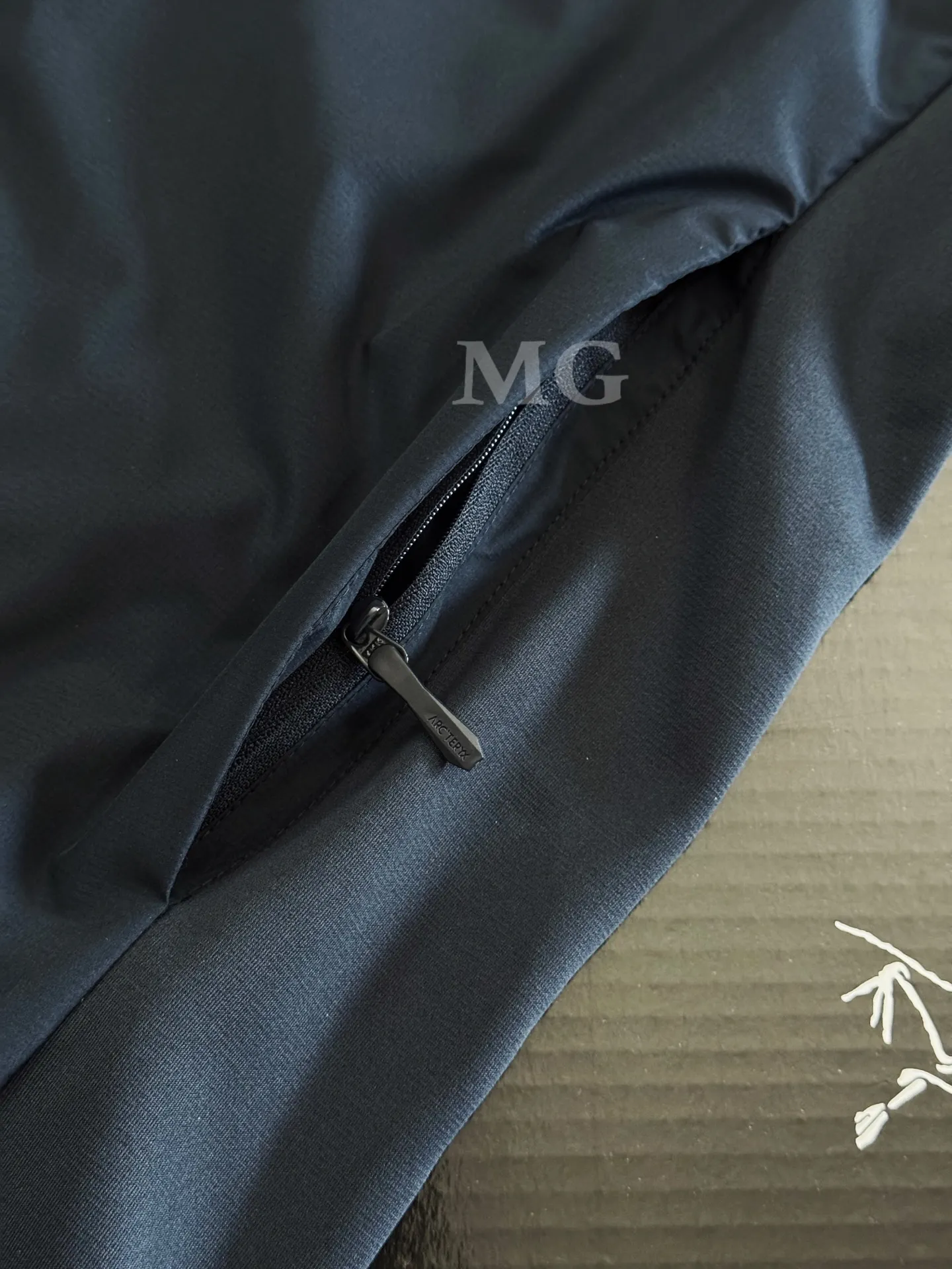 Atom SL Hoody Lightweight Insulated Jacket D36019638 — view 6