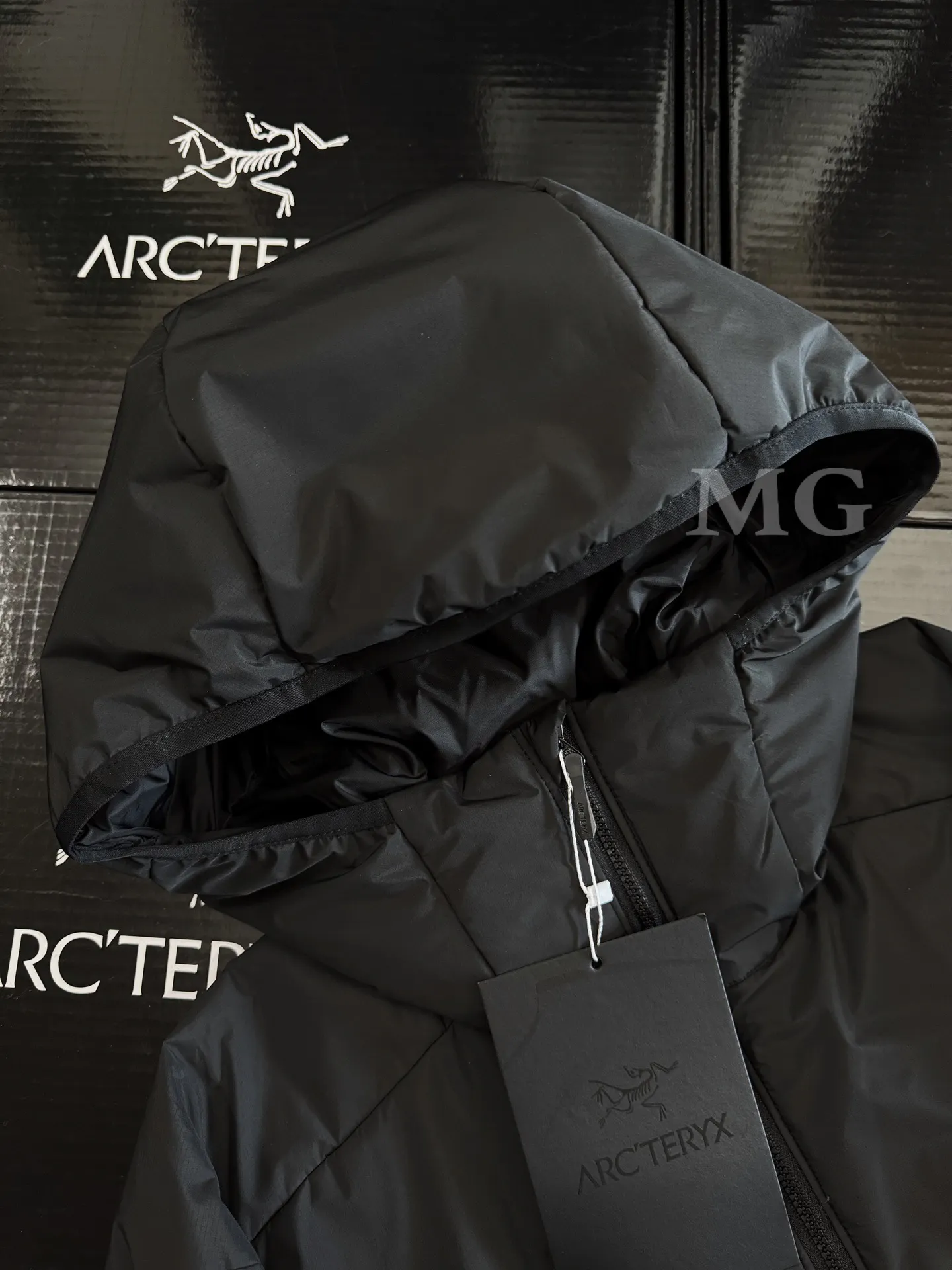 Atom SL Hoody Lightweight Insulated Jacket D36019639 — view 4