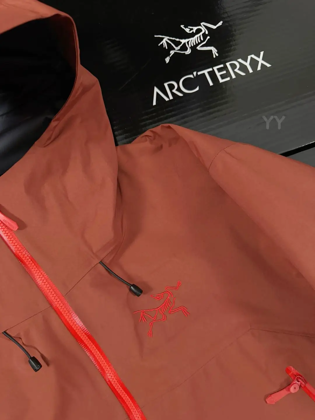 Beta SL GORE-TEX Hooded Shell Jacket D36019361 — view 3