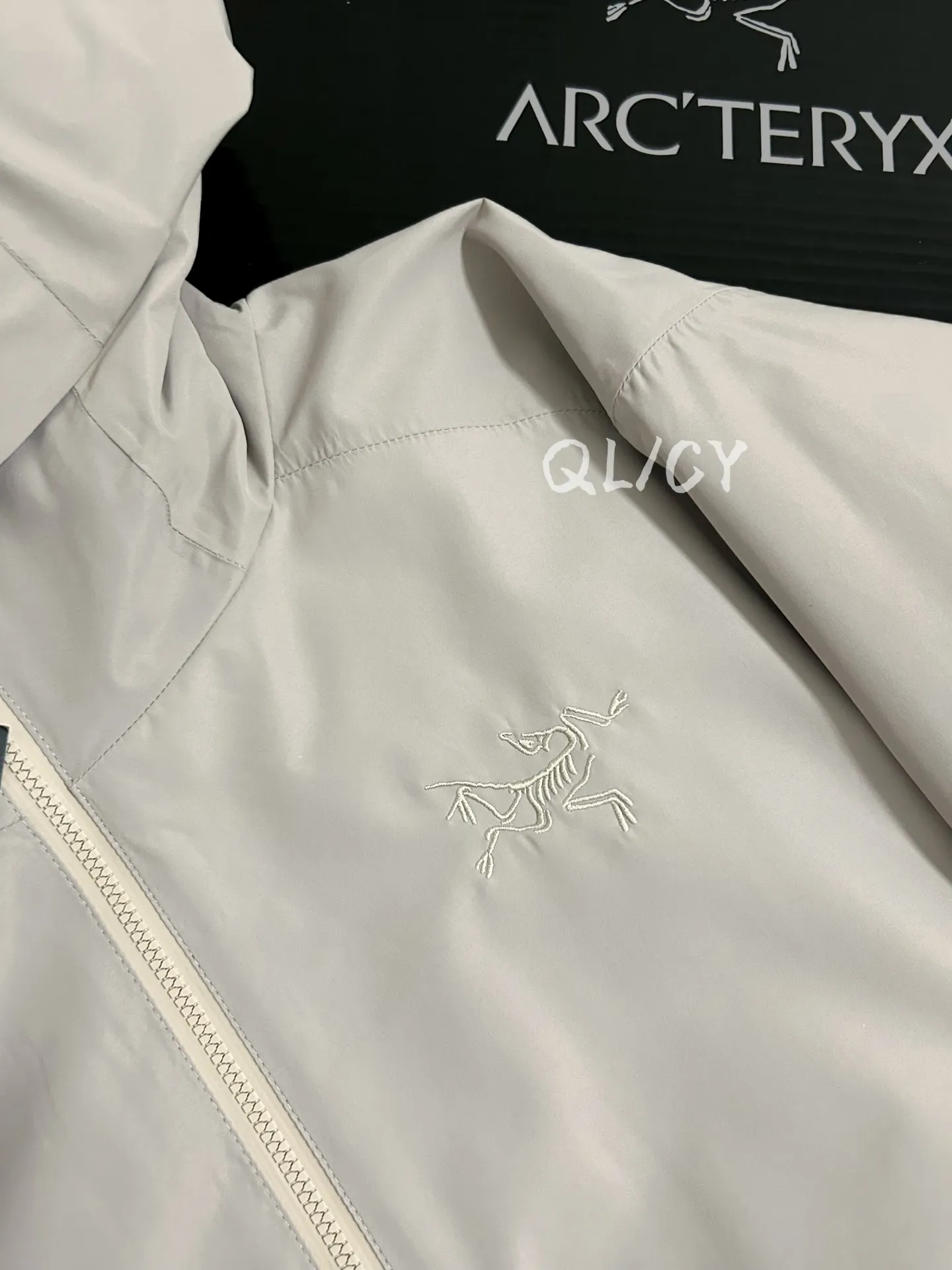 Solano GORE-TEX Insulated Hooded Jacket D36019568 — view 3