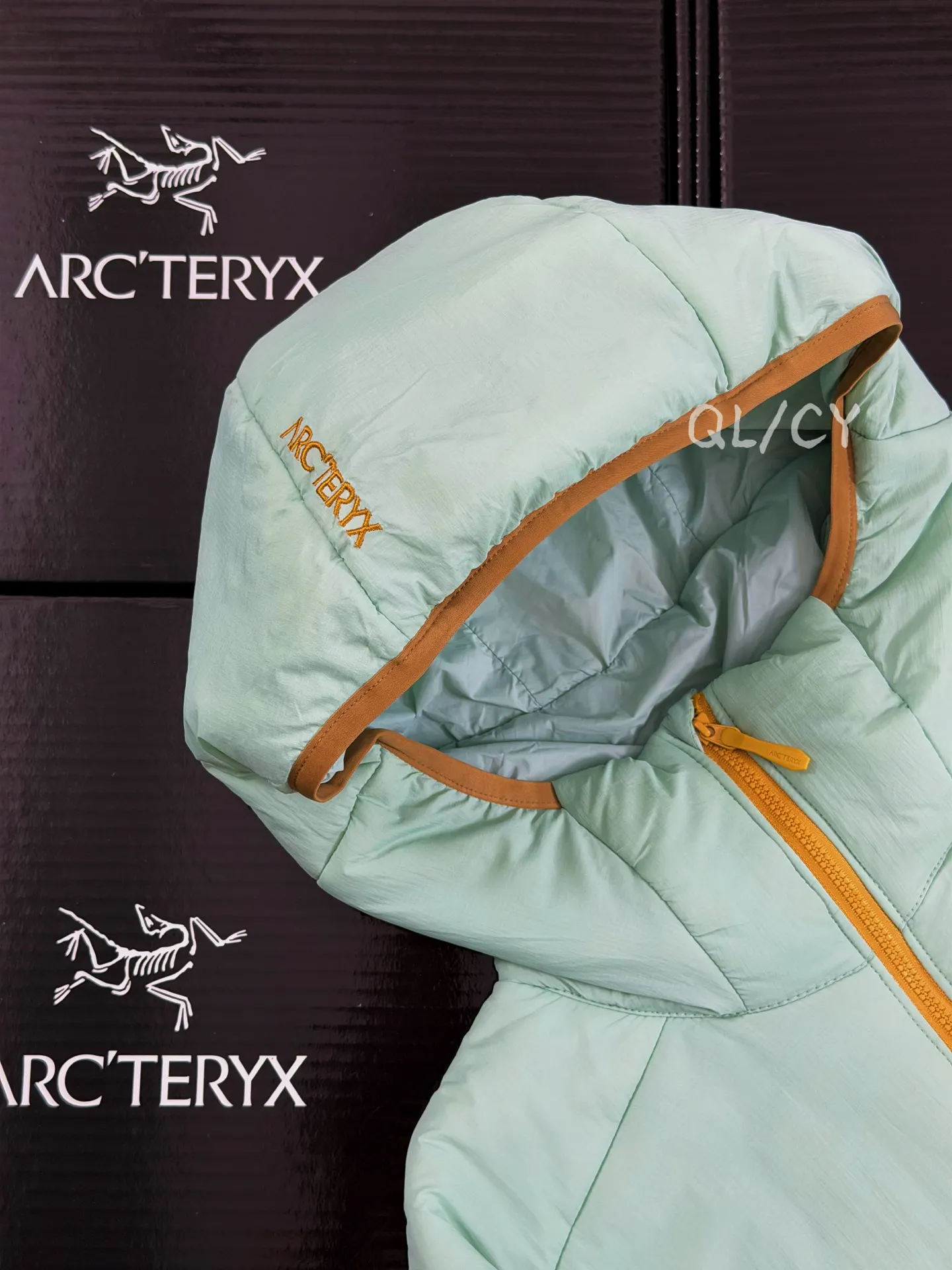Atom Hoody Coreloft Insulated Jacket D36019646 — view 3