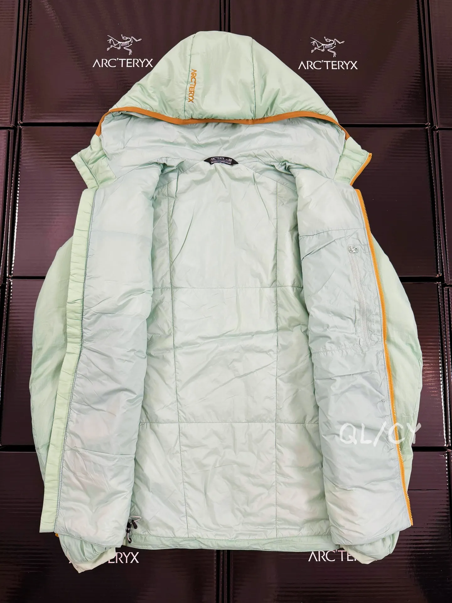 Atom Hoody Coreloft Insulated Jacket D36019646 — view 8