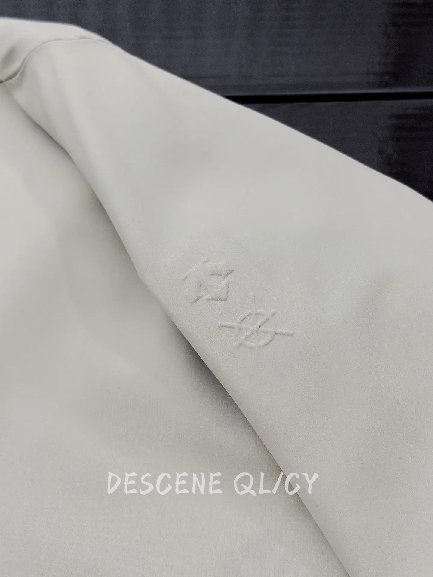 Dualis Commuter Woven Zip-Up Jacket D36019552 — view 3