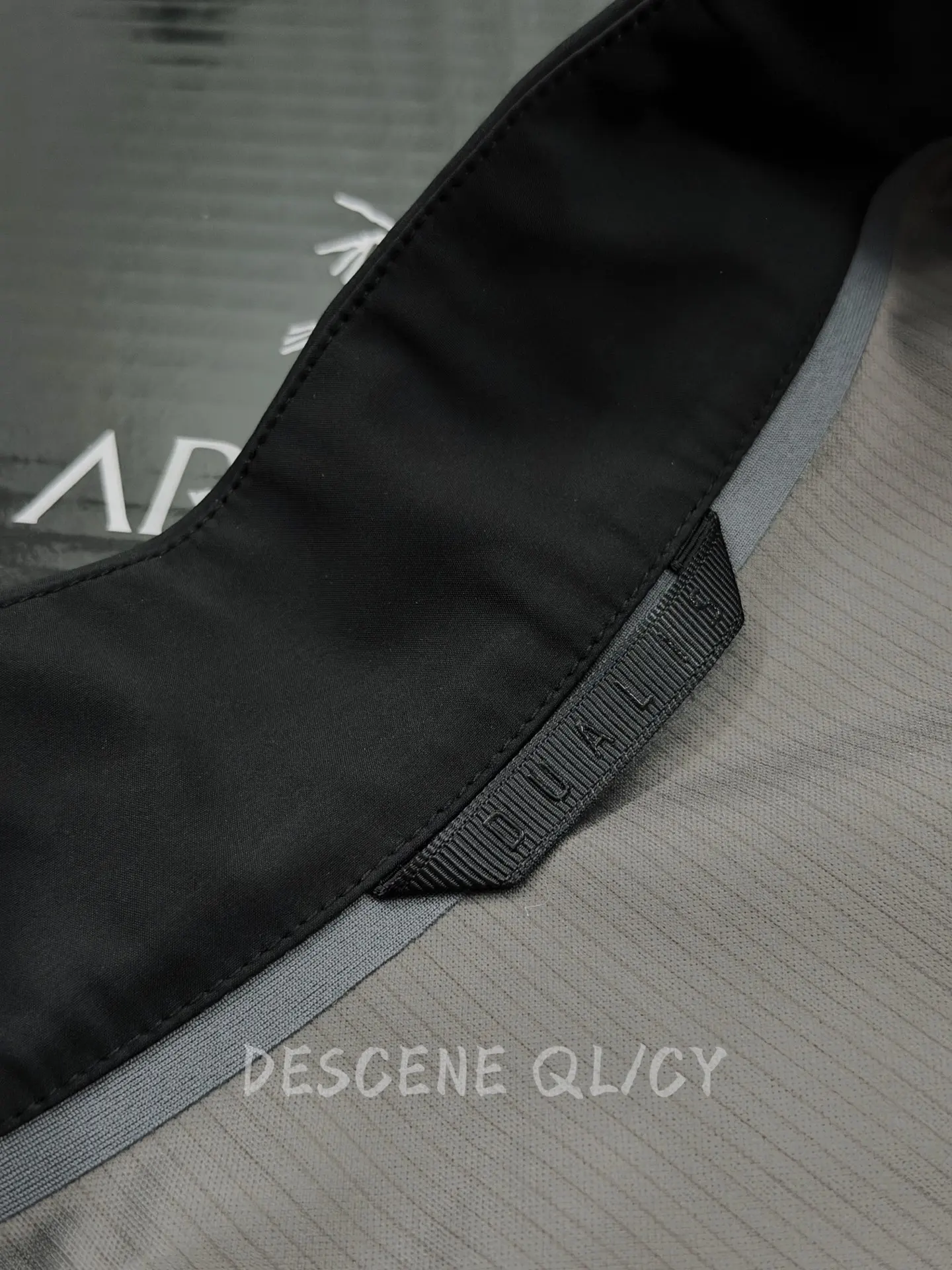 Dualis Commuter Water-Repellent Woven Jacket D36019551 — view 8