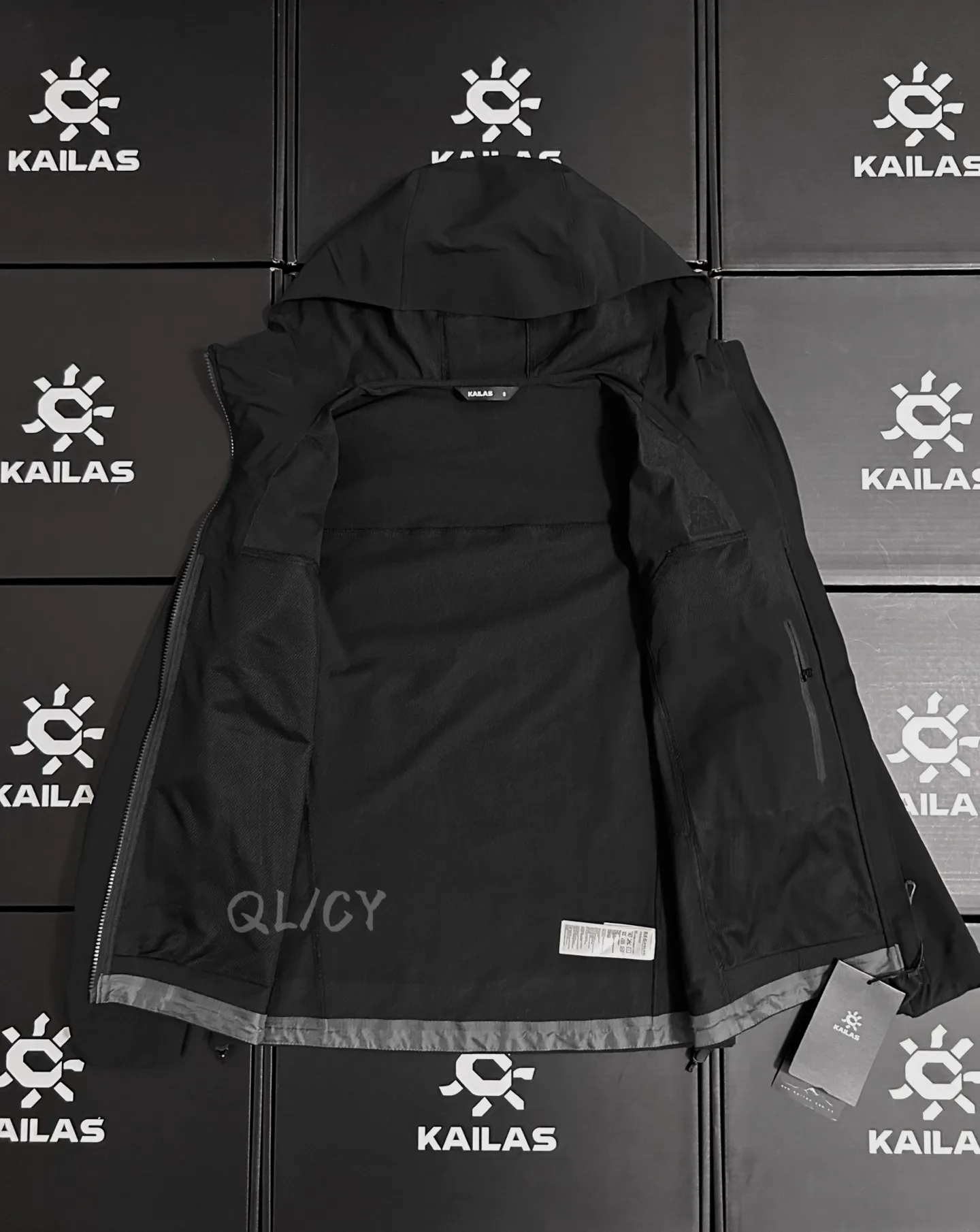 M8 Hooded Softshell Outdoor Jacket D36019564 — view 9