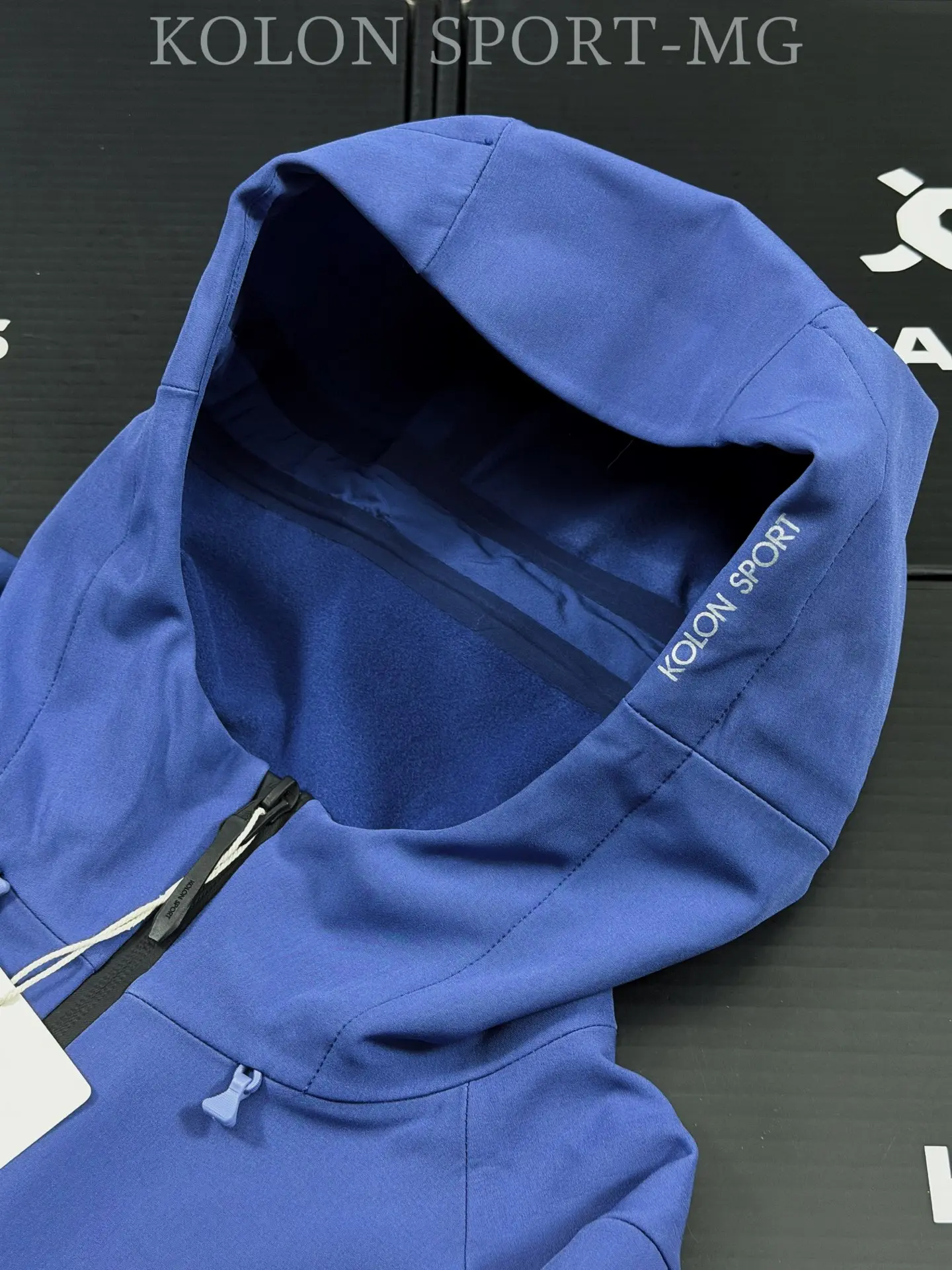 Women's Graphene Waterproof Softshell Hooded Jacket D37019470 — view 3