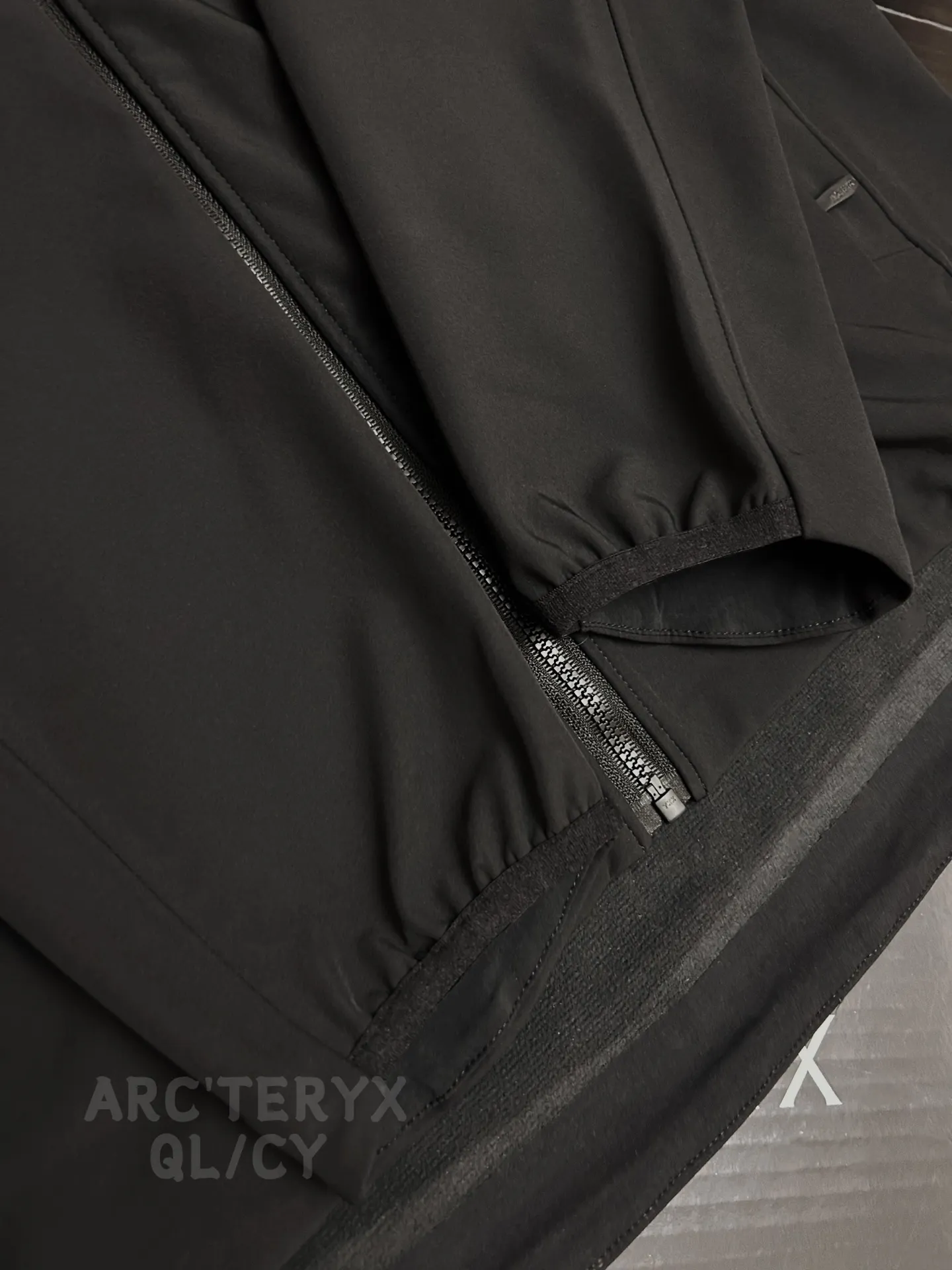 Gamma MX Hooded Softshell Jacket D37019517 — view 2