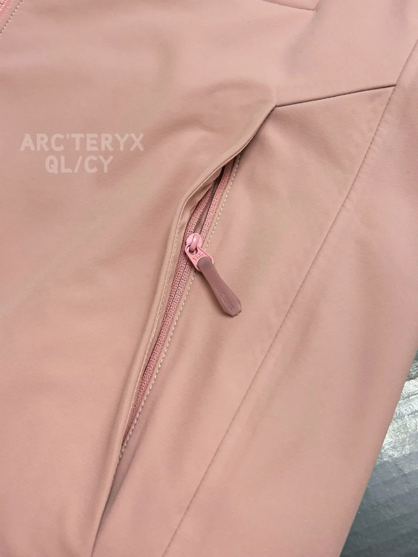 Gamma MX Hooded Softshell Jacket D37019514 — view 3