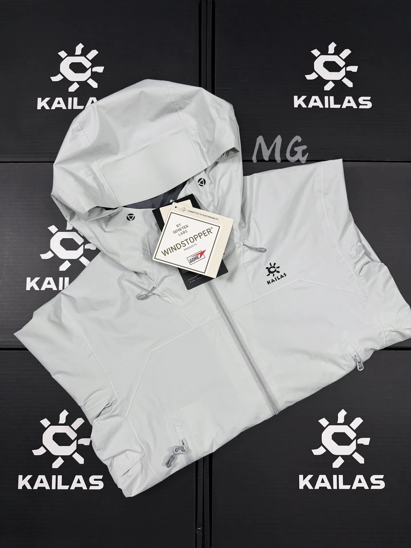 Kailas Thunderbird LT GORE-TEX Softshell Hooded Jacket D38011080 — view 2