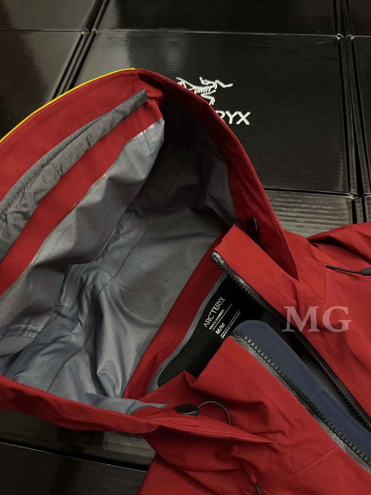 Arc'teryx x Songtsam GORE-TEX Hooded Shell Jacket D38019293 — view 7