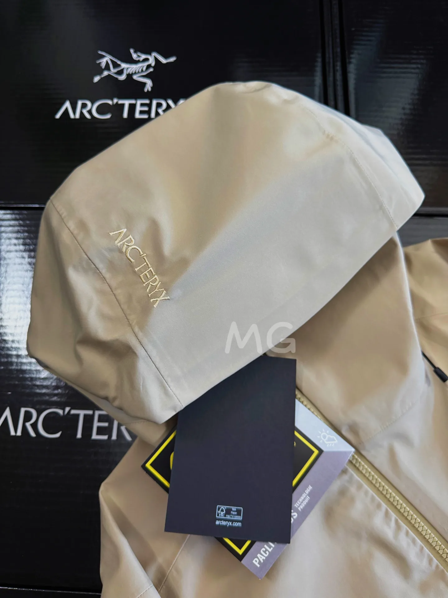 Sidewinder GORE-TEX Shell Jacket D38019311 — view 4
