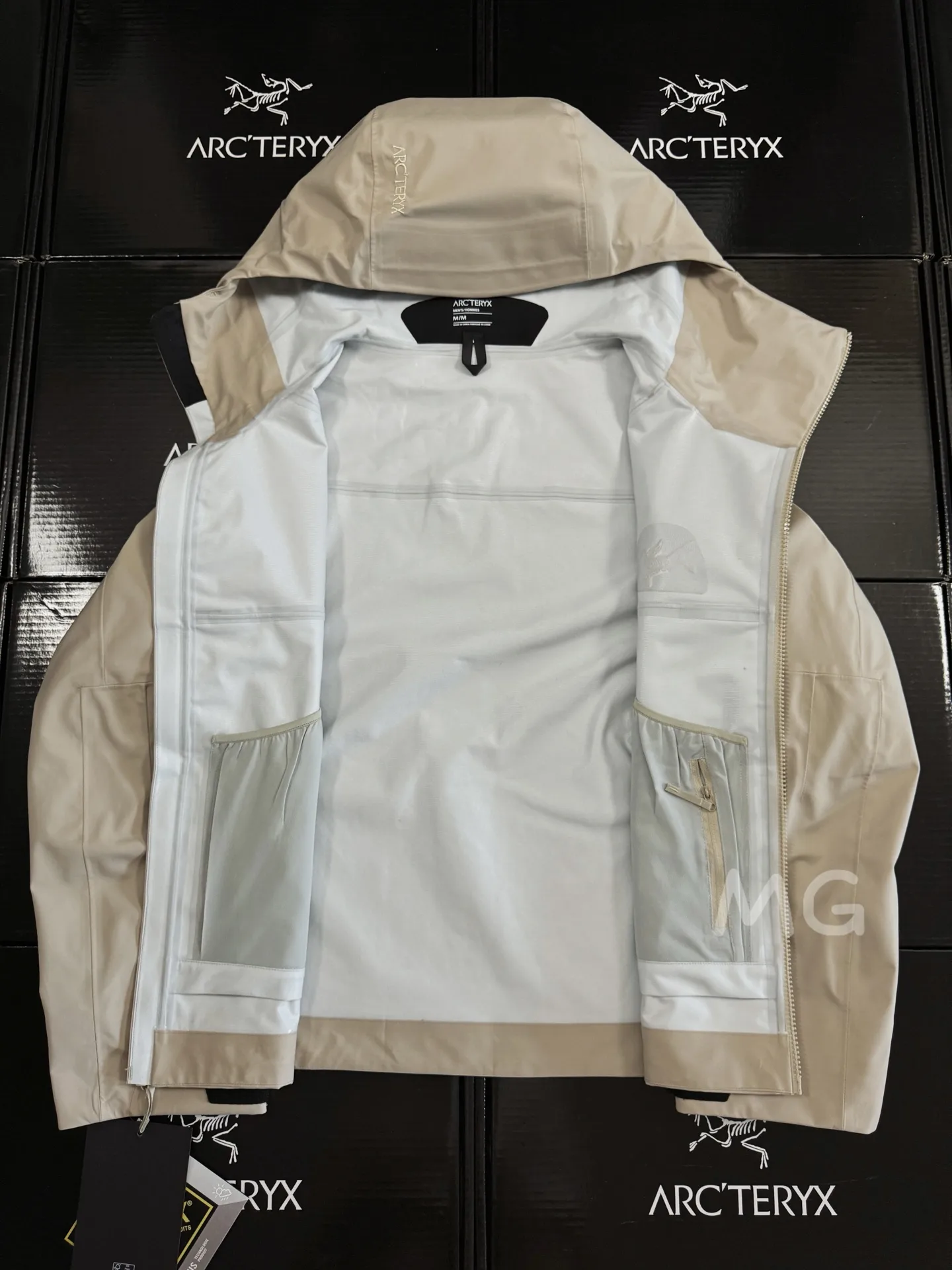 Sidewinder GORE-TEX Shell Jacket D38019311 — view 8