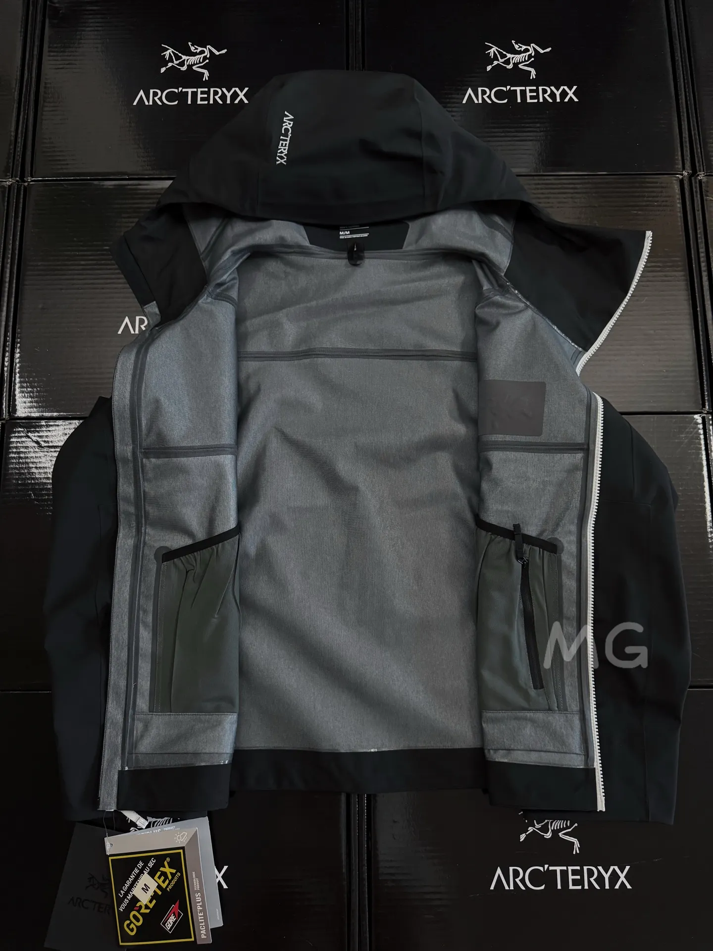 Sidewinder GORE-TEX Shell Jacket D38019309 — view 8