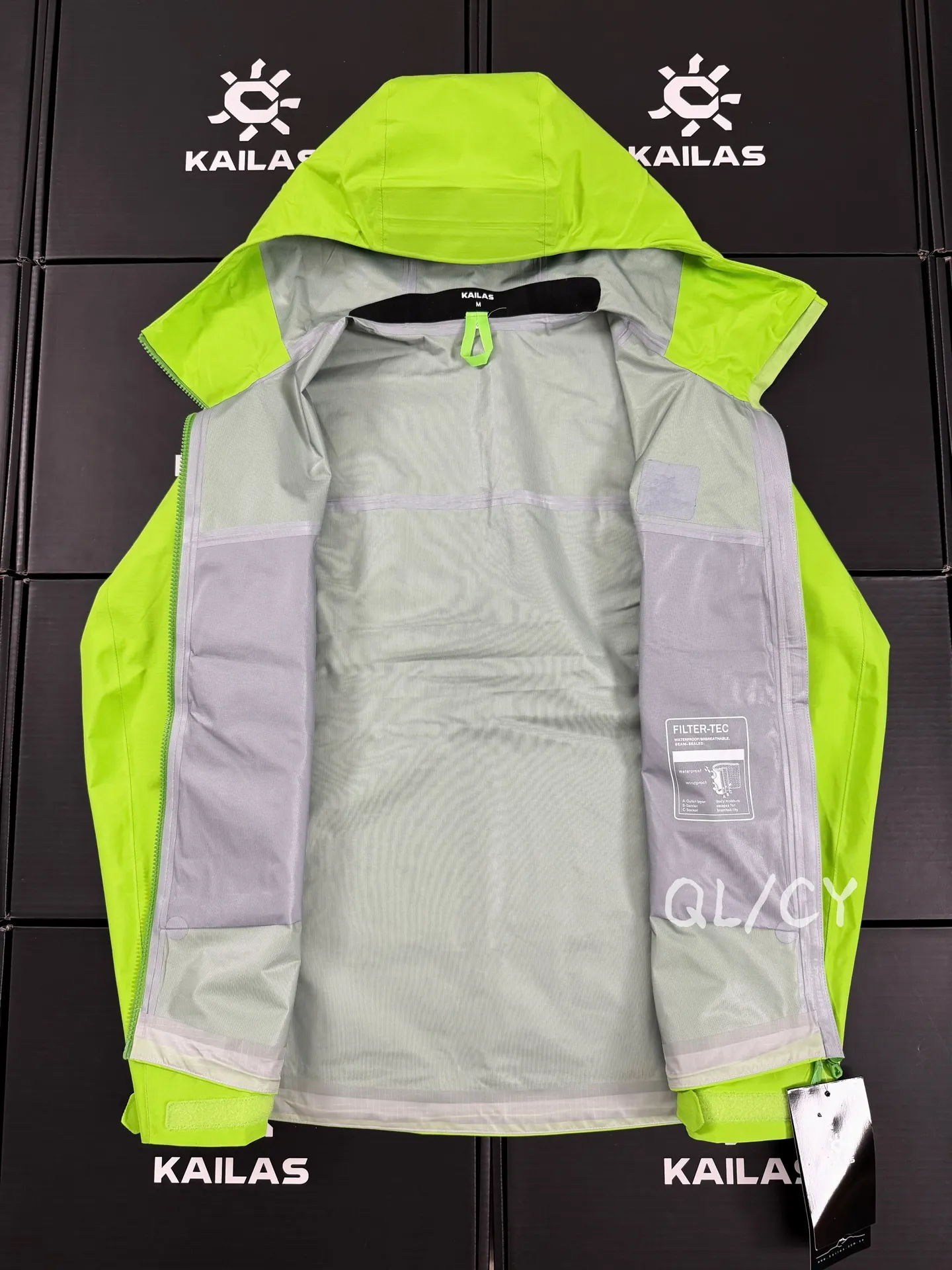 Bogda LT Waterproof Hooded Hardshell Jacket D39019623 — view 8
