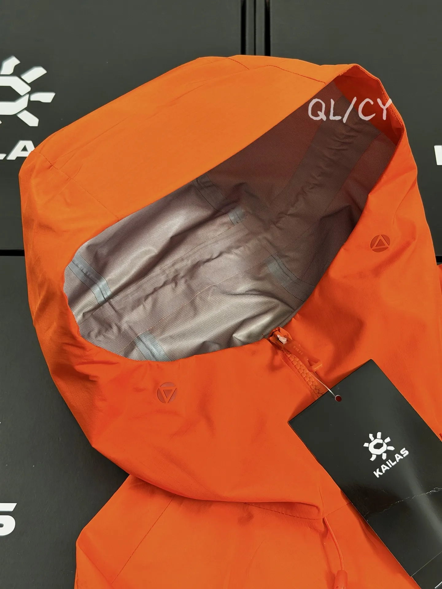 Bogda LT Waterproof Hooded Shell Jacket D39019622 — view 4