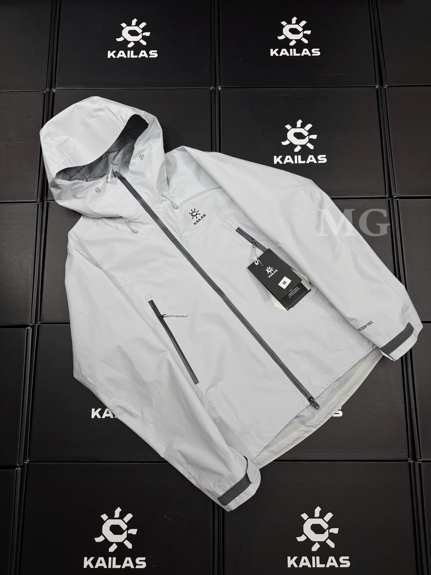 Bogda LT Waterproof Hooded Hardshell Jacket D39019630 — view 2