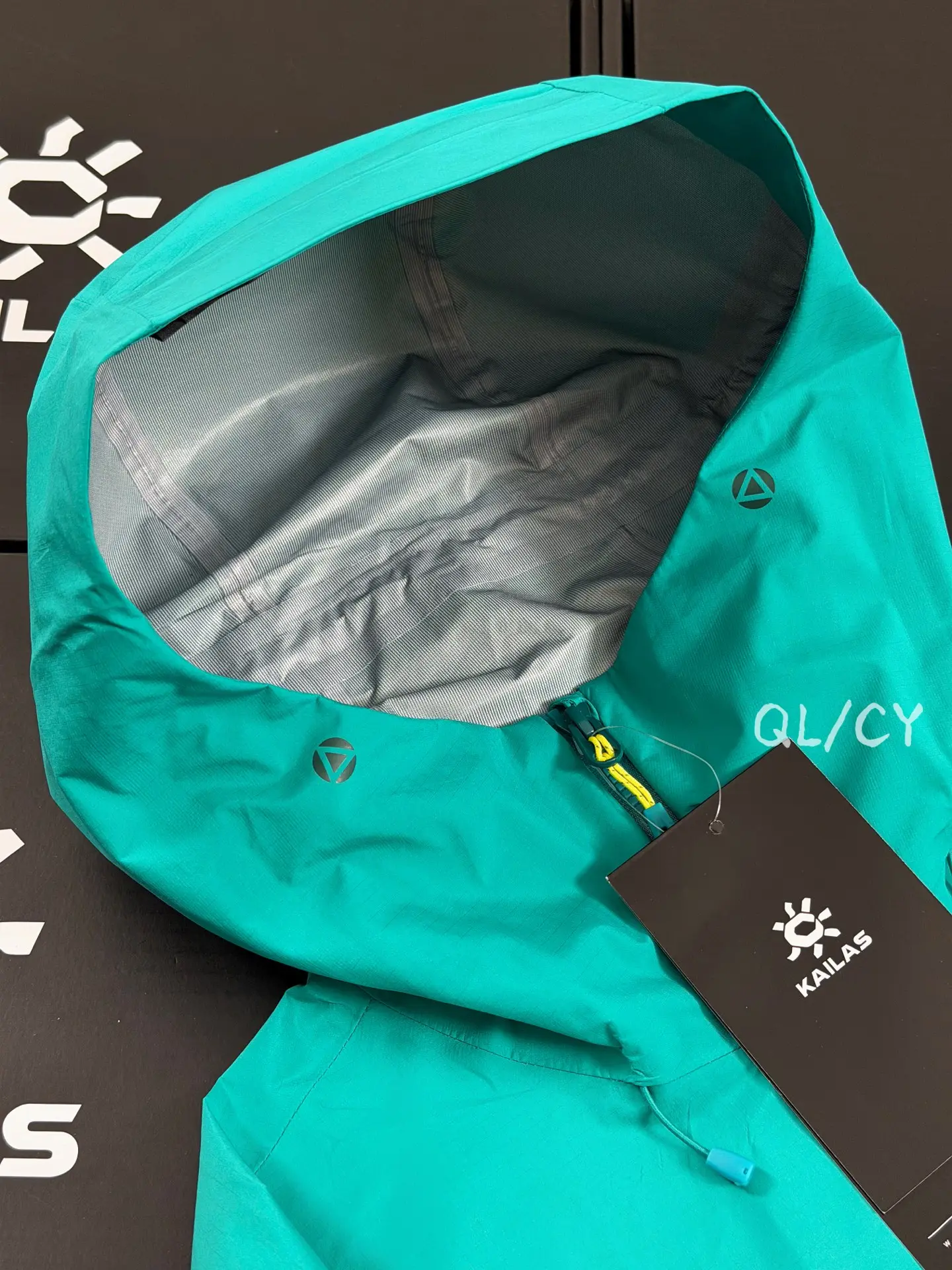 Bogda LT Waterproof Hooded Hardshell Jacket D39019625 — view 4