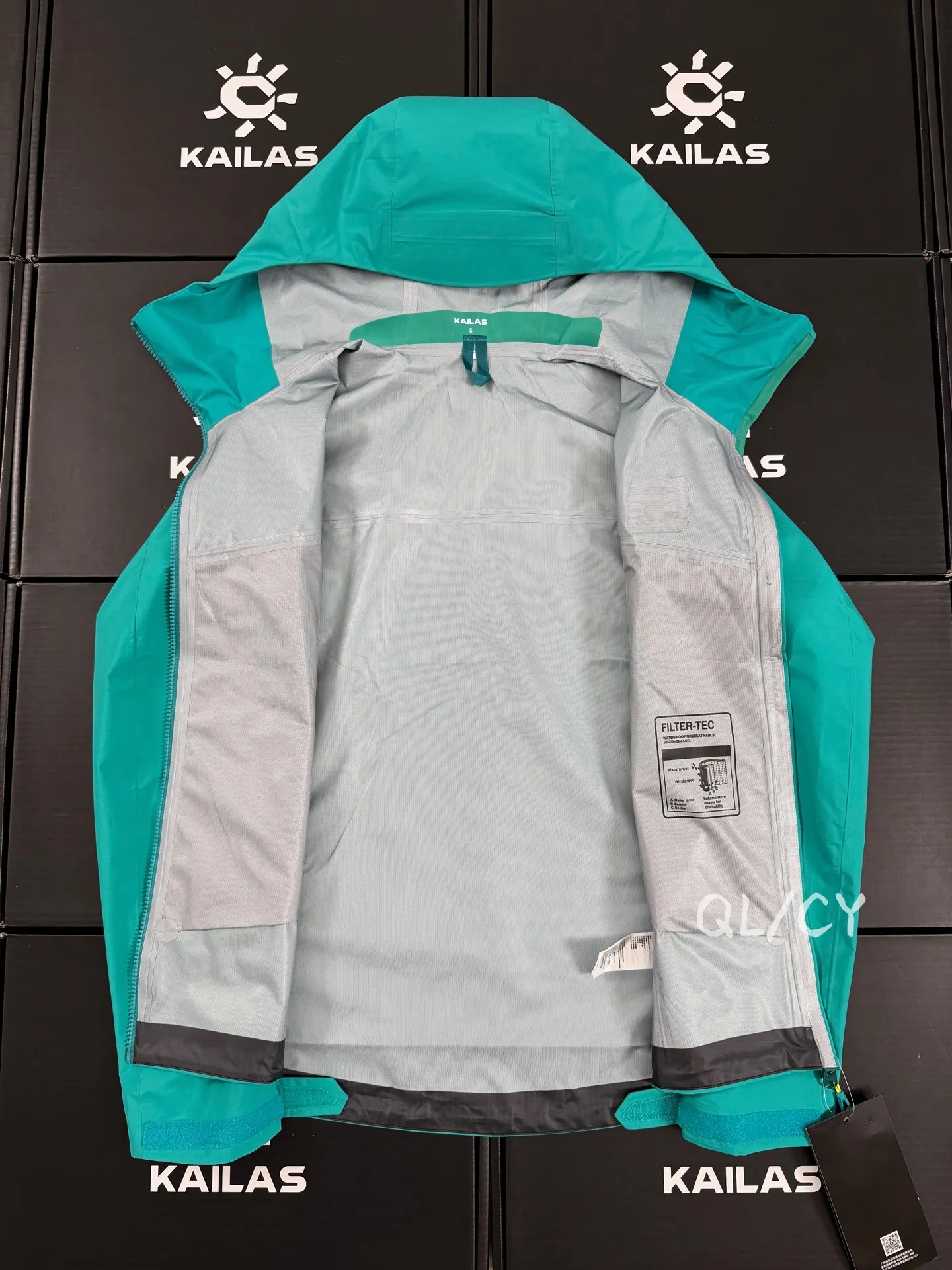 Bogda LT Waterproof Hooded Hardshell Jacket D39019625 — view 8
