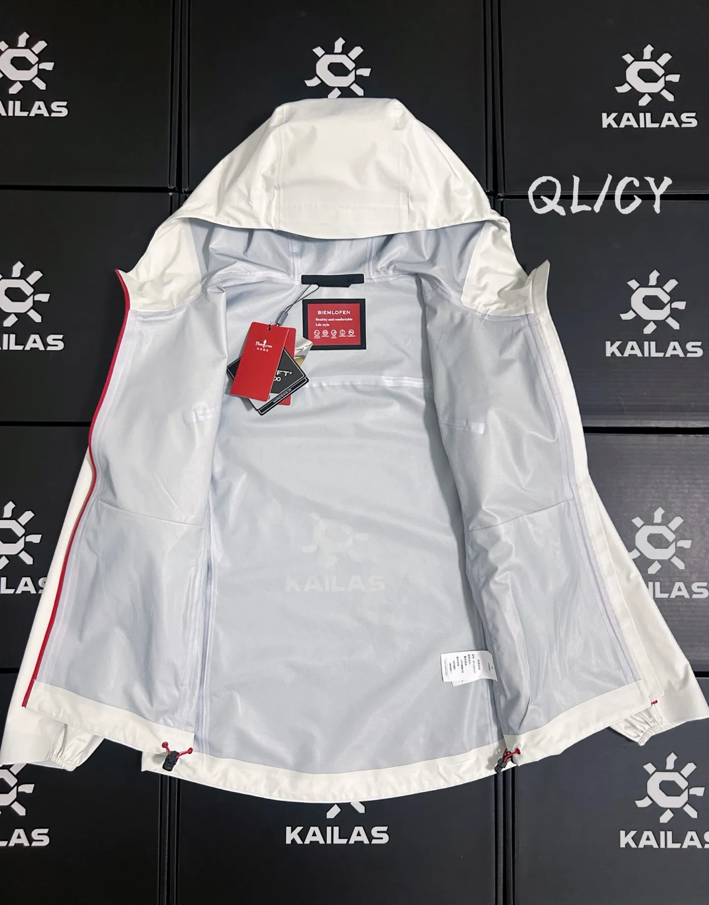 Waterproof Hooded Shell Jacket D40019565 — view 9