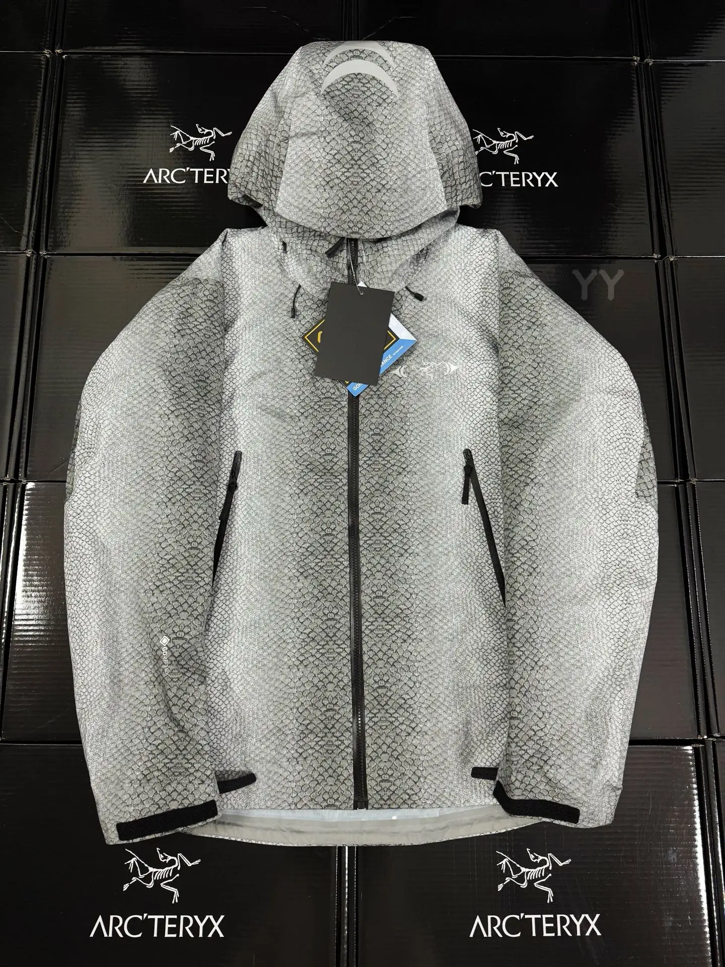 Beta SL Walk Gently Snakeskin Print Shell Jacket D40019313