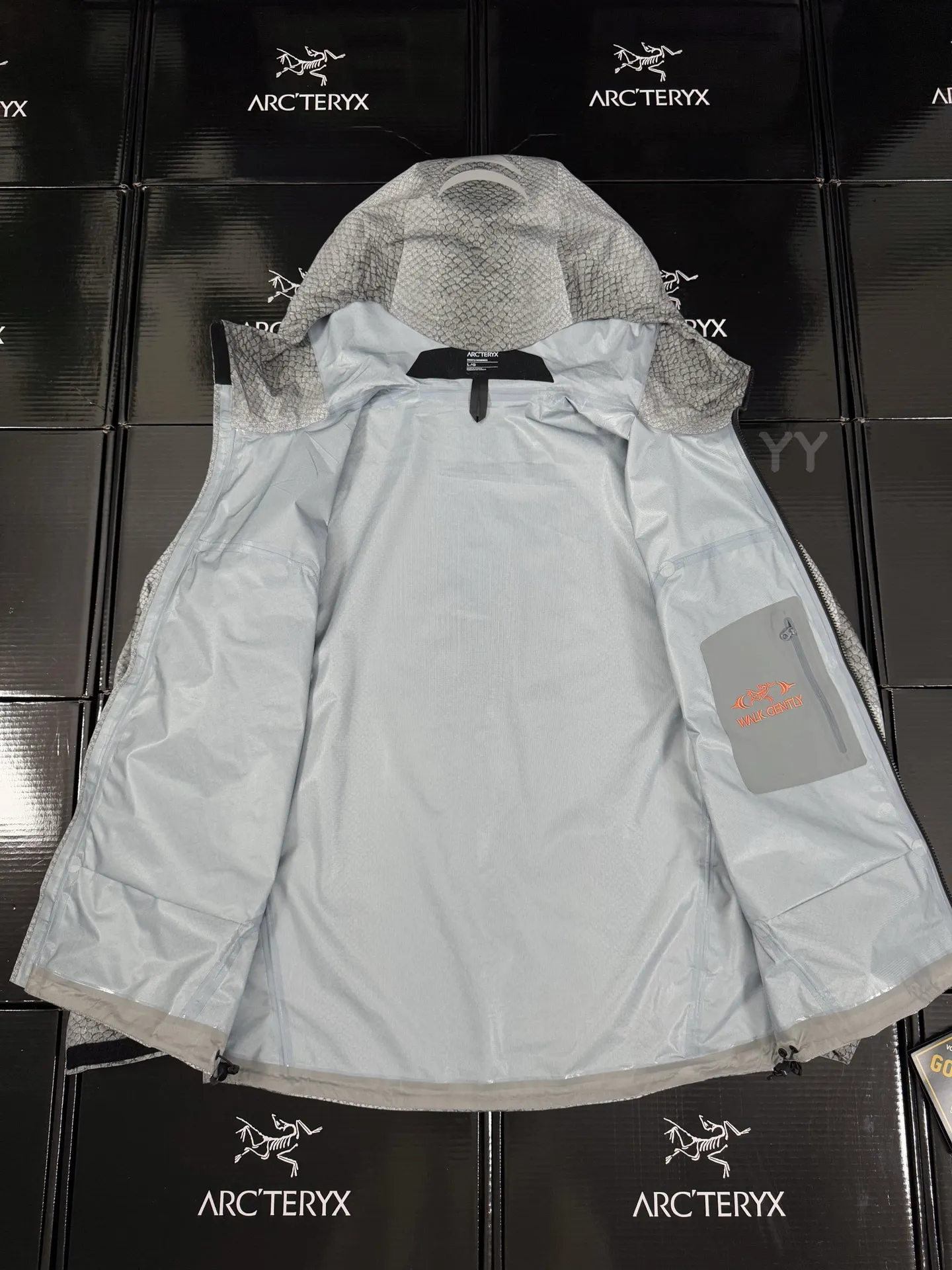 Beta SL Walk Gently Snakeskin Print Shell Jacket D40019313 — view 7