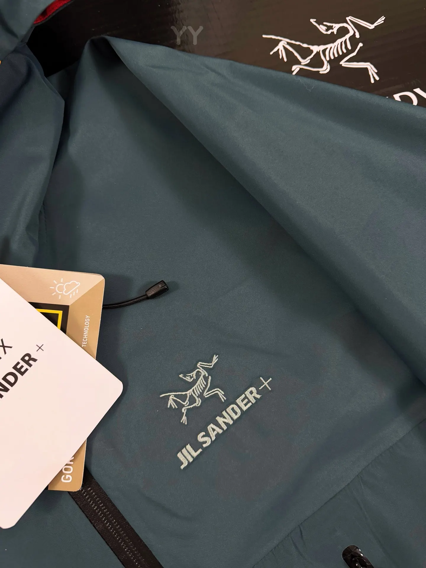Arc'teryx x Jil Sander GORE-TEX Shell Ski Jacket D40019308 — view 2
