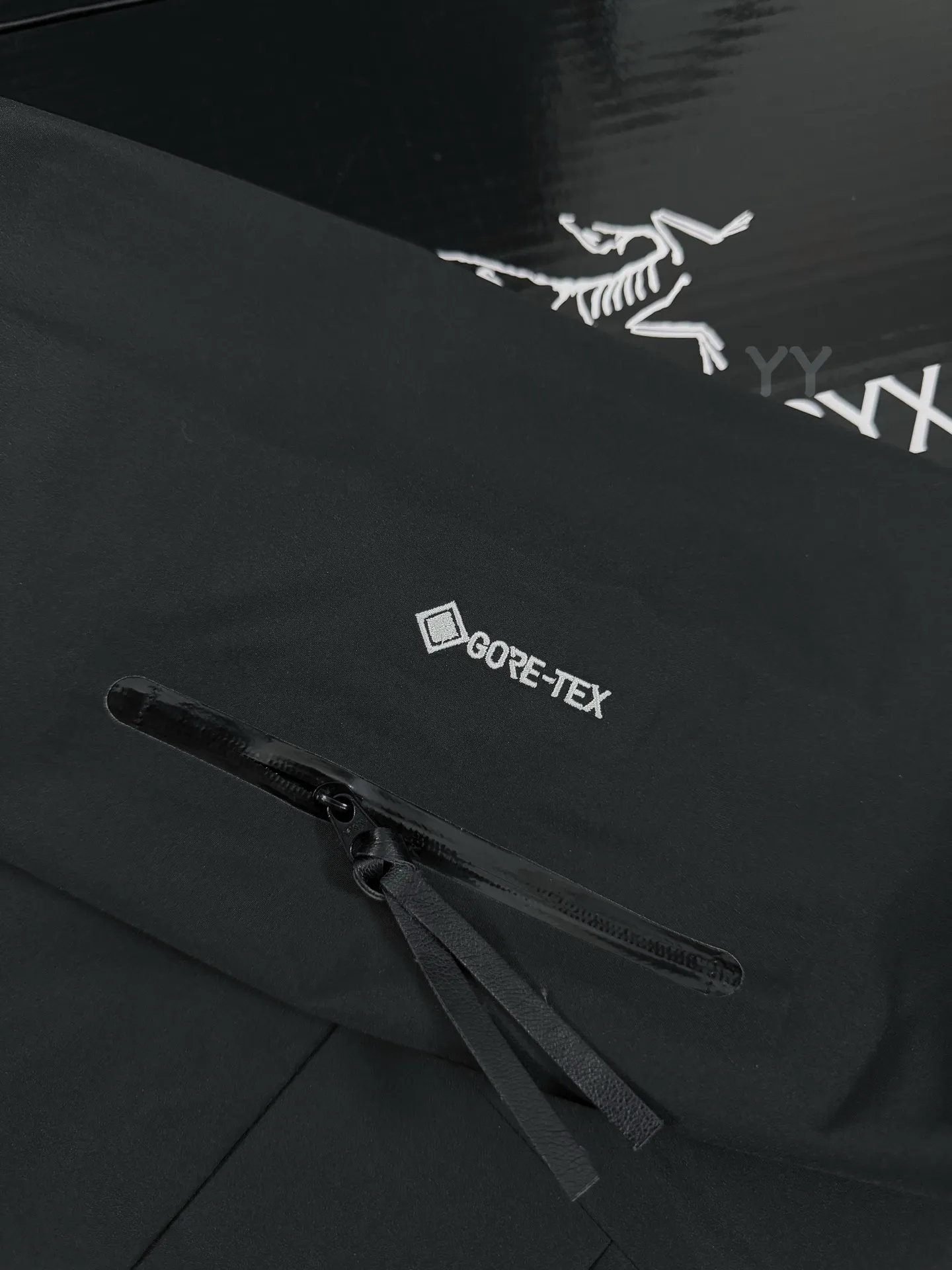 Arc'teryx x Jil Sander GORE-TEX Shell Jacket D40019306 — view 3