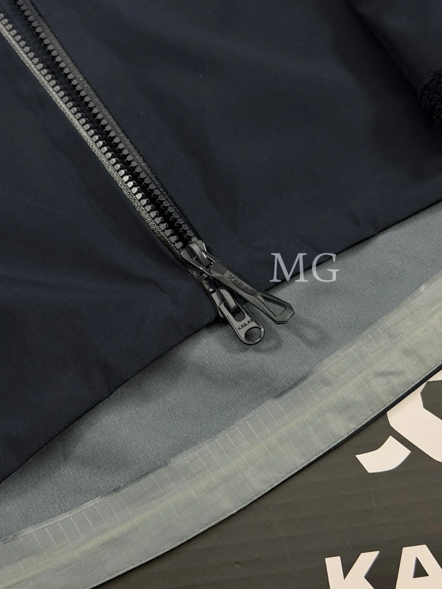 Kailas Mont X-LT GORE-TEX Hardshell Jacket D42019533 — view 5