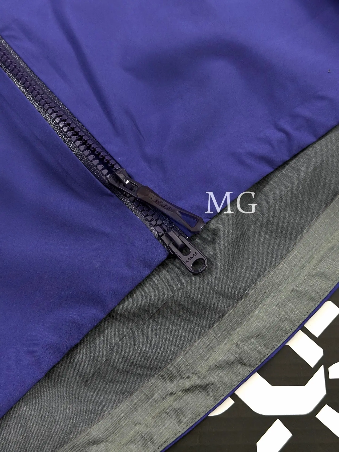 Mont X-LT GORE-TEX Hardshell Jacket D42019534 — view 6