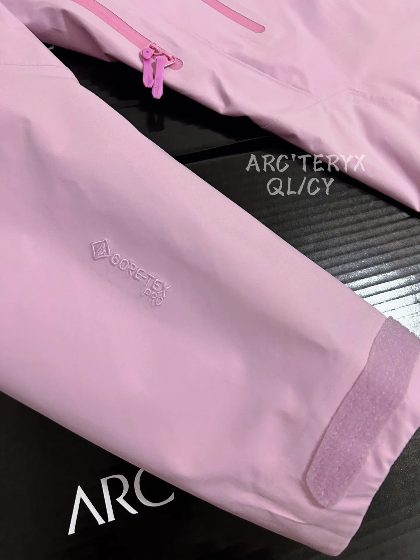 Beta SV GORE-TEX Pro Hooded Shell Jacket D42019605 — view 8