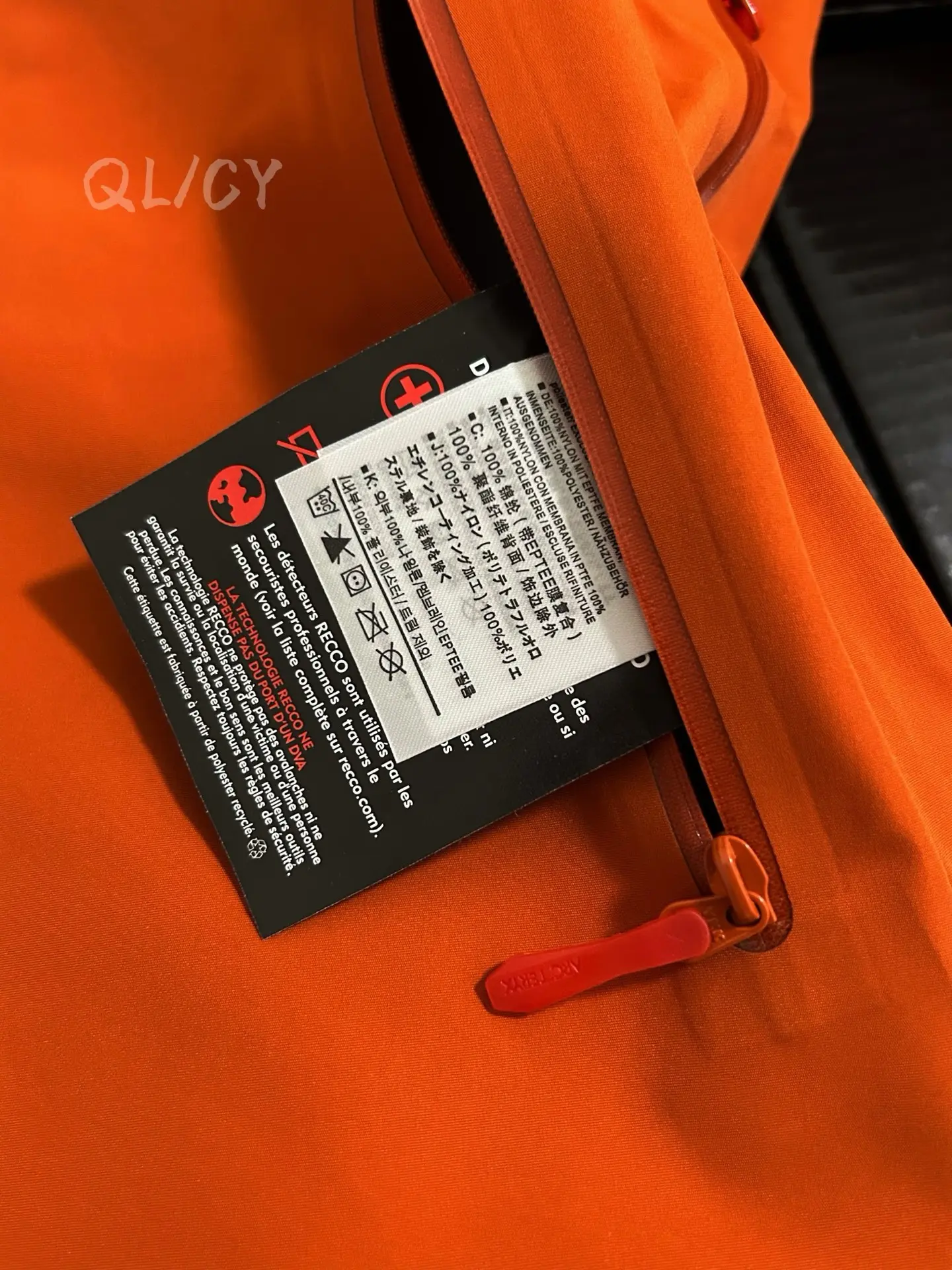 Beta SV GORE-TEX Pro Hardshell Jacket D42019599 — view 5