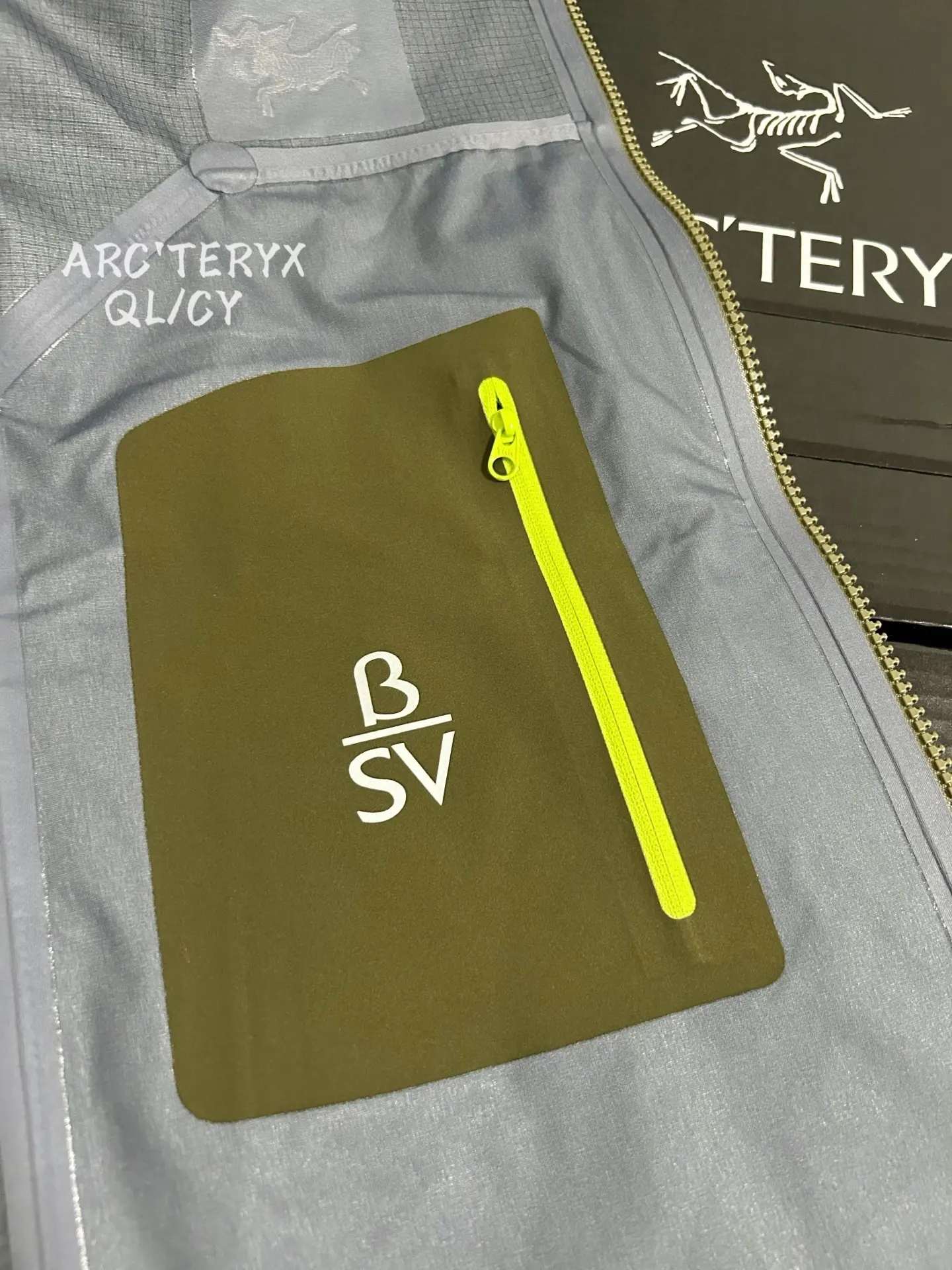 Beta SV GORE-TEX Pro Hooded Shell Jacket D42019602 — view 5