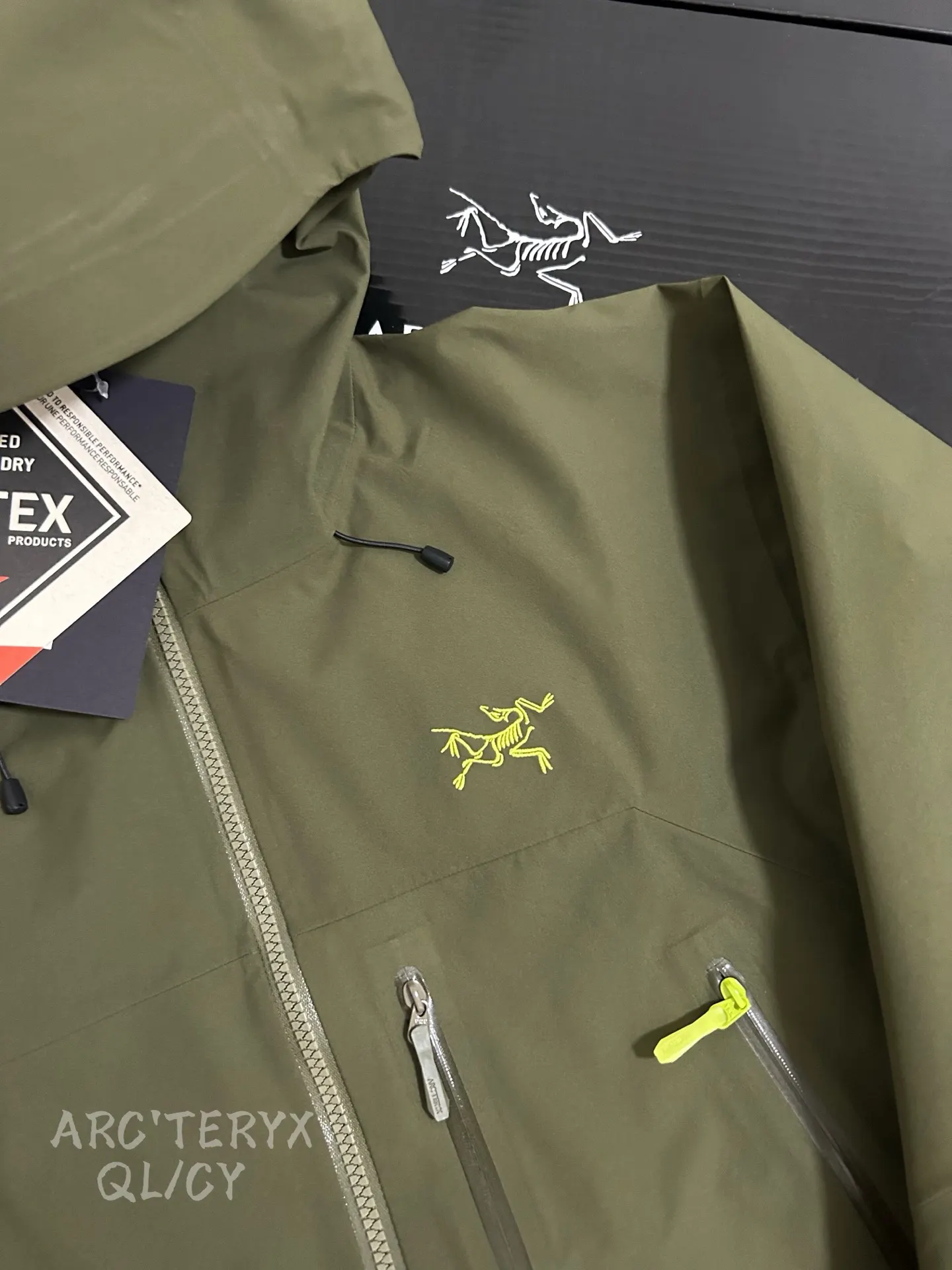 Beta SV GORE-TEX Pro Hooded Shell Jacket D42019602 — view 7