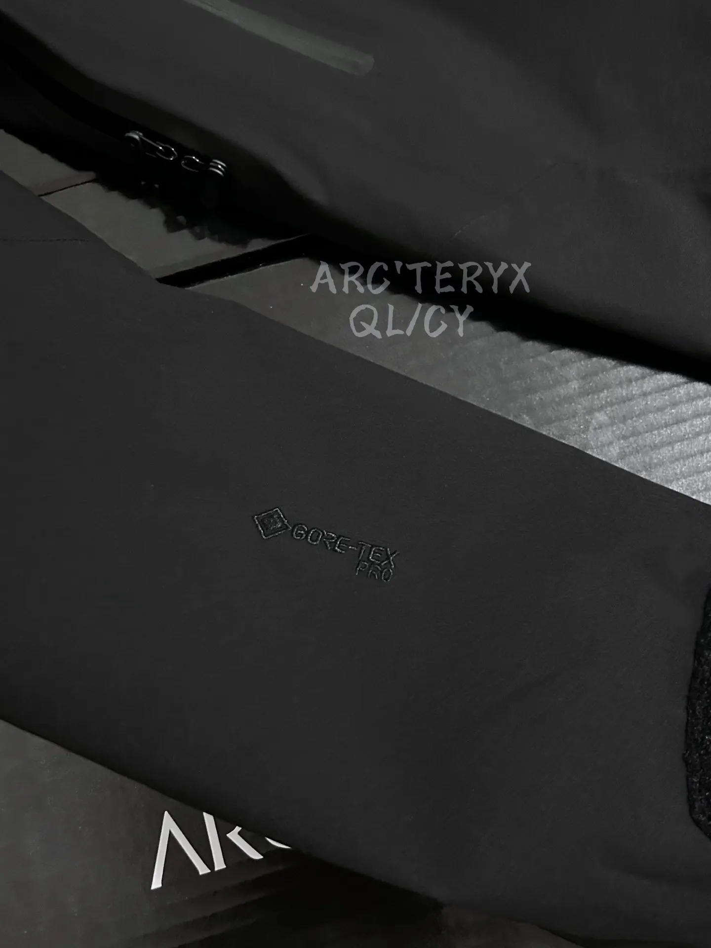 Beta SV GORE-TEX Pro Hardshell Jacket D42019603 — view 3