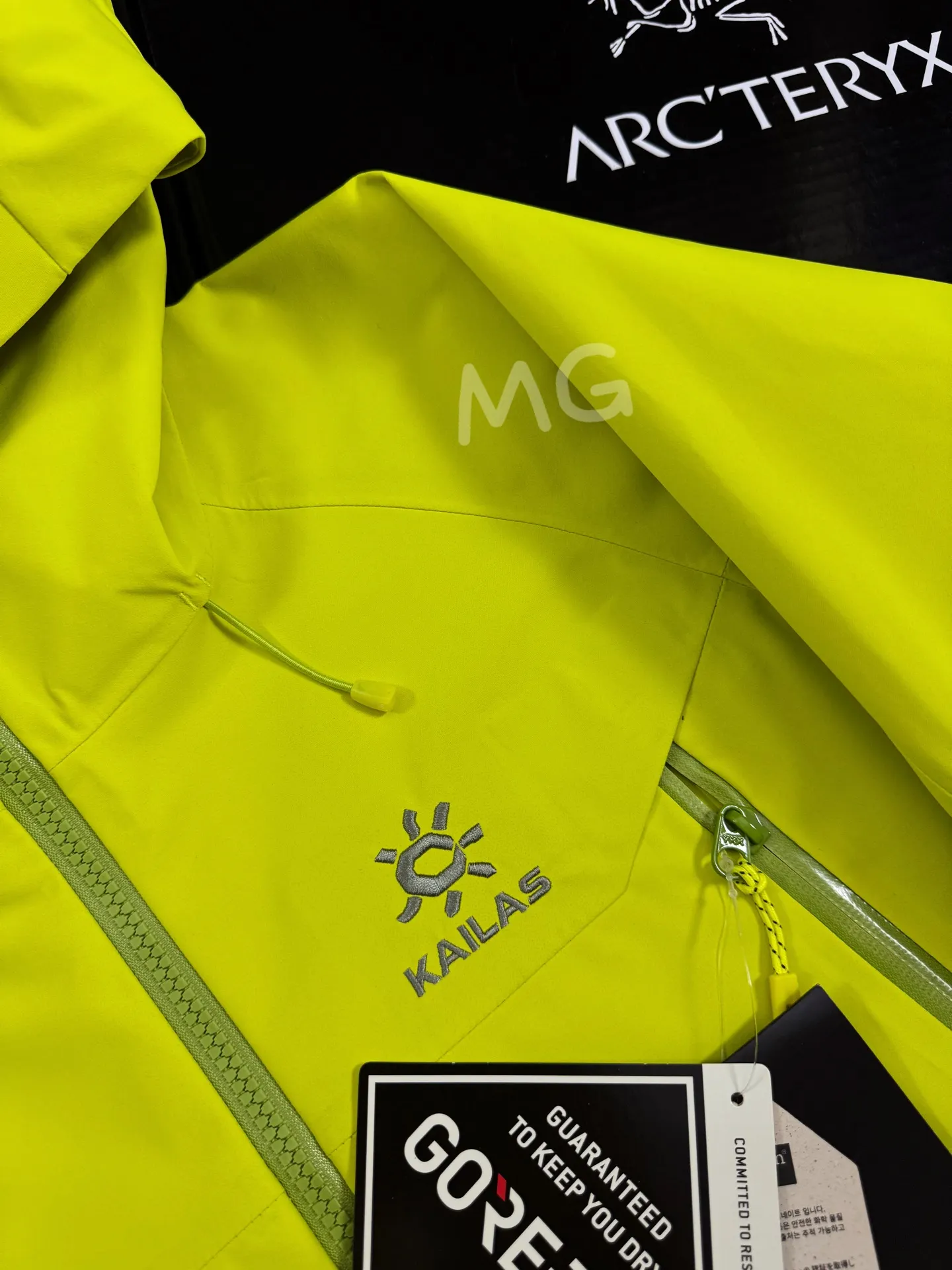 MONT-X Waterproof Hardshell Mountain Jacket D43019531 — view 3