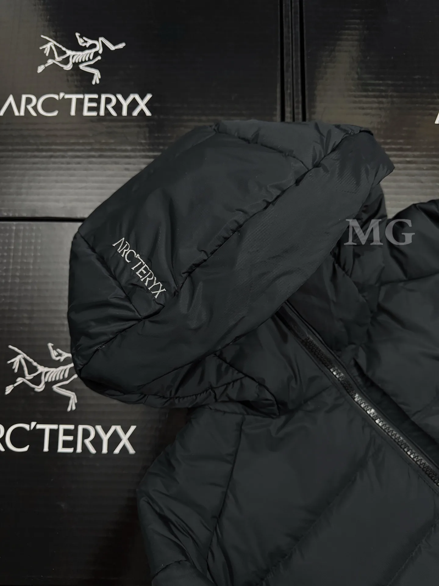 Thorium Hooded Down Puffer Jacket D43019341 — view 4