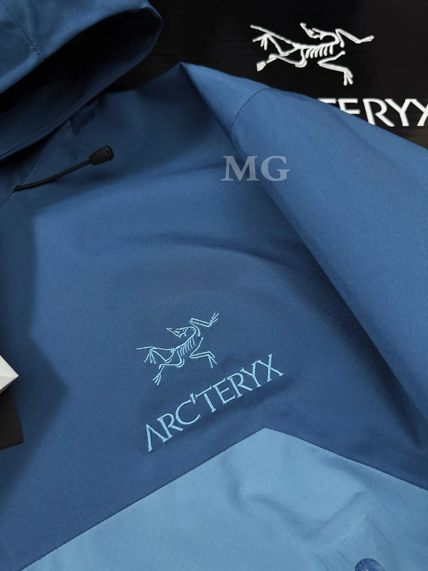 Beta AR GORE-TEX PRO Hooded Shell Jacket D43019504 — view 2