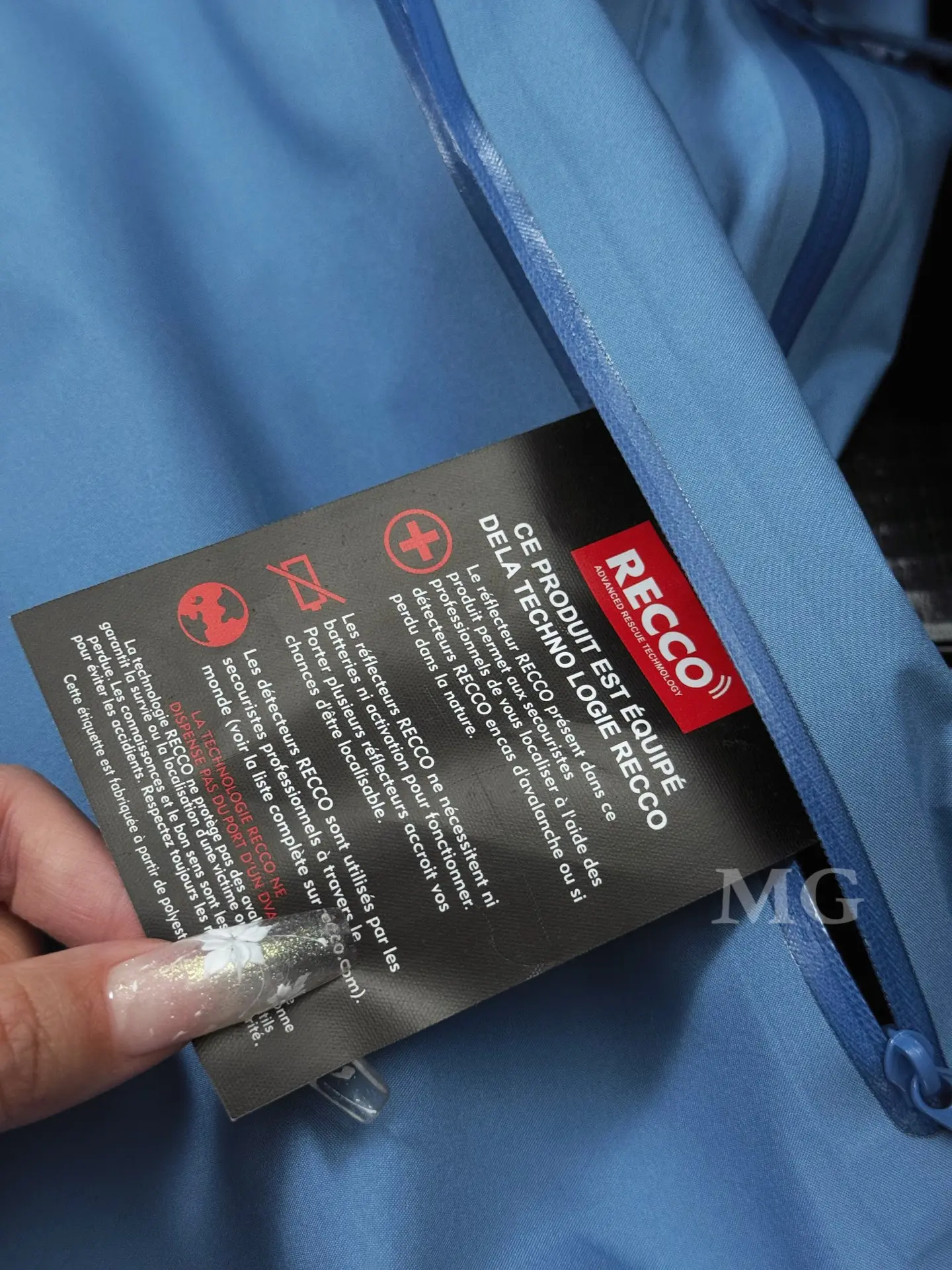 Beta AR GORE-TEX PRO Hooded Shell Jacket D43019504 — view 6