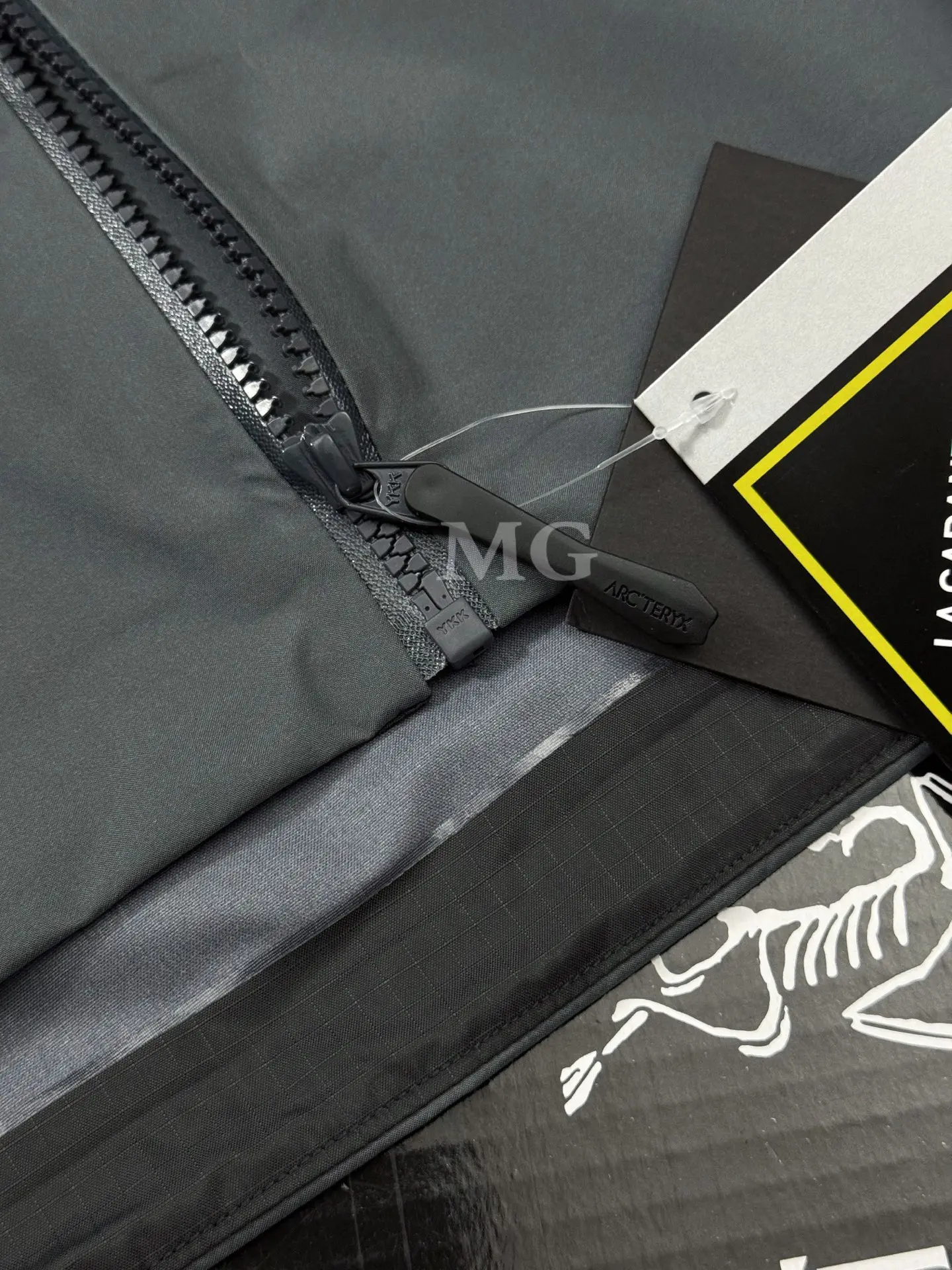 Beta AR GORE-TEX PRO Hooded Shell Jacket D43019500 — view 7