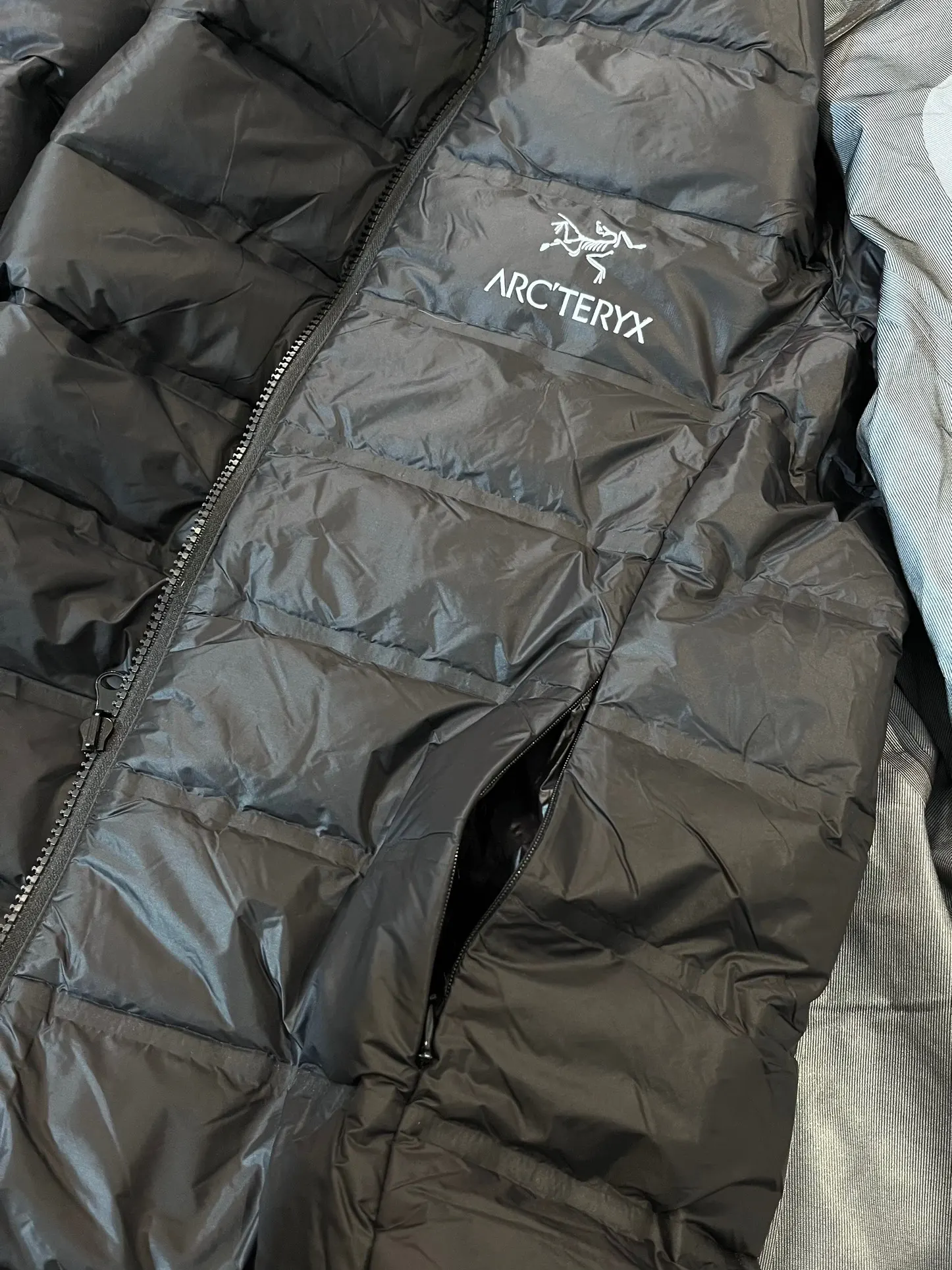 Beta LT 3-in-1 GORE-TEX Jacket with Removable Down Liner D44019324 — view 3