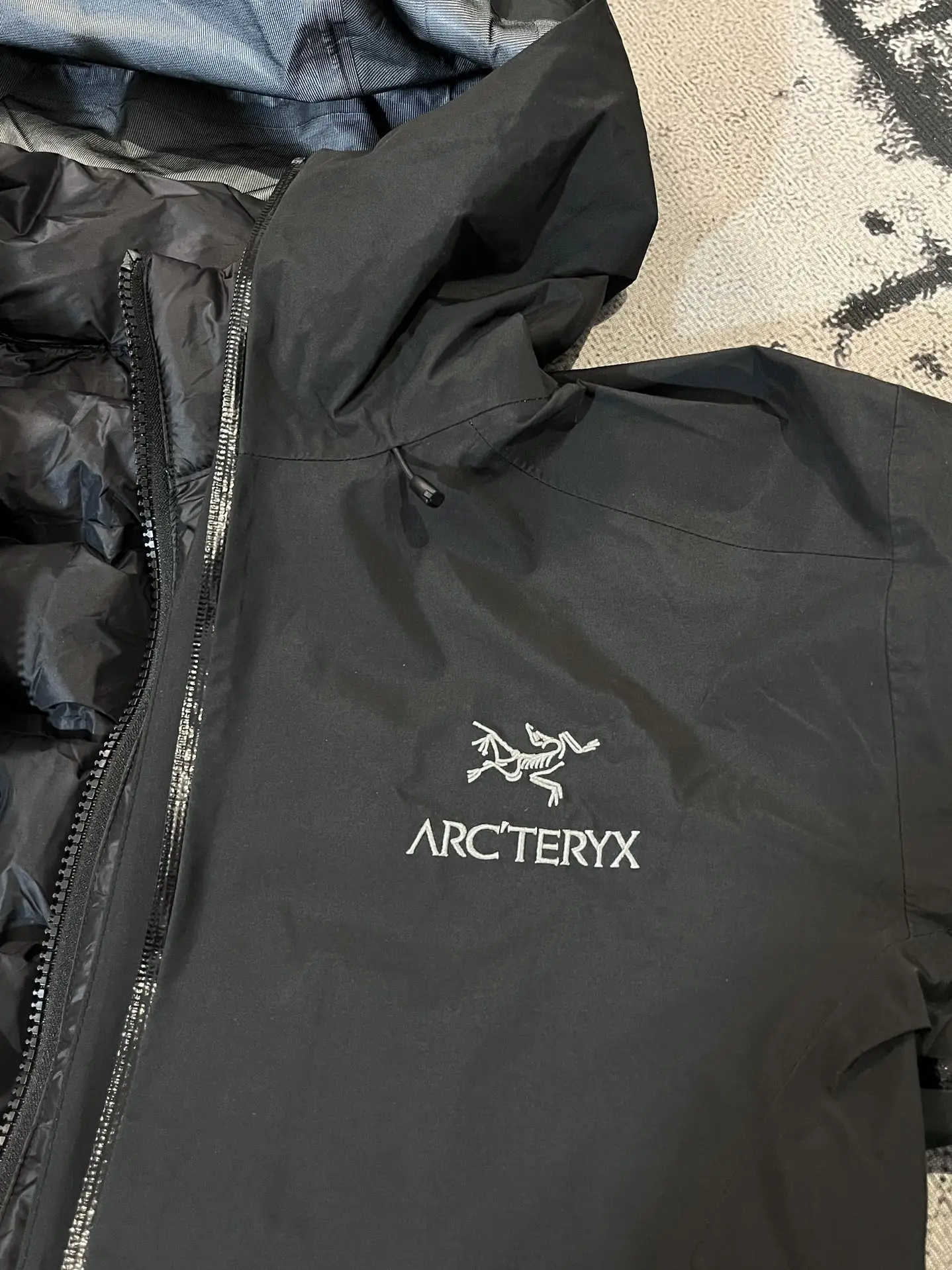 Beta LT 3-in-1 GORE-TEX Jacket with Removable Down Liner D44019324 — view 4