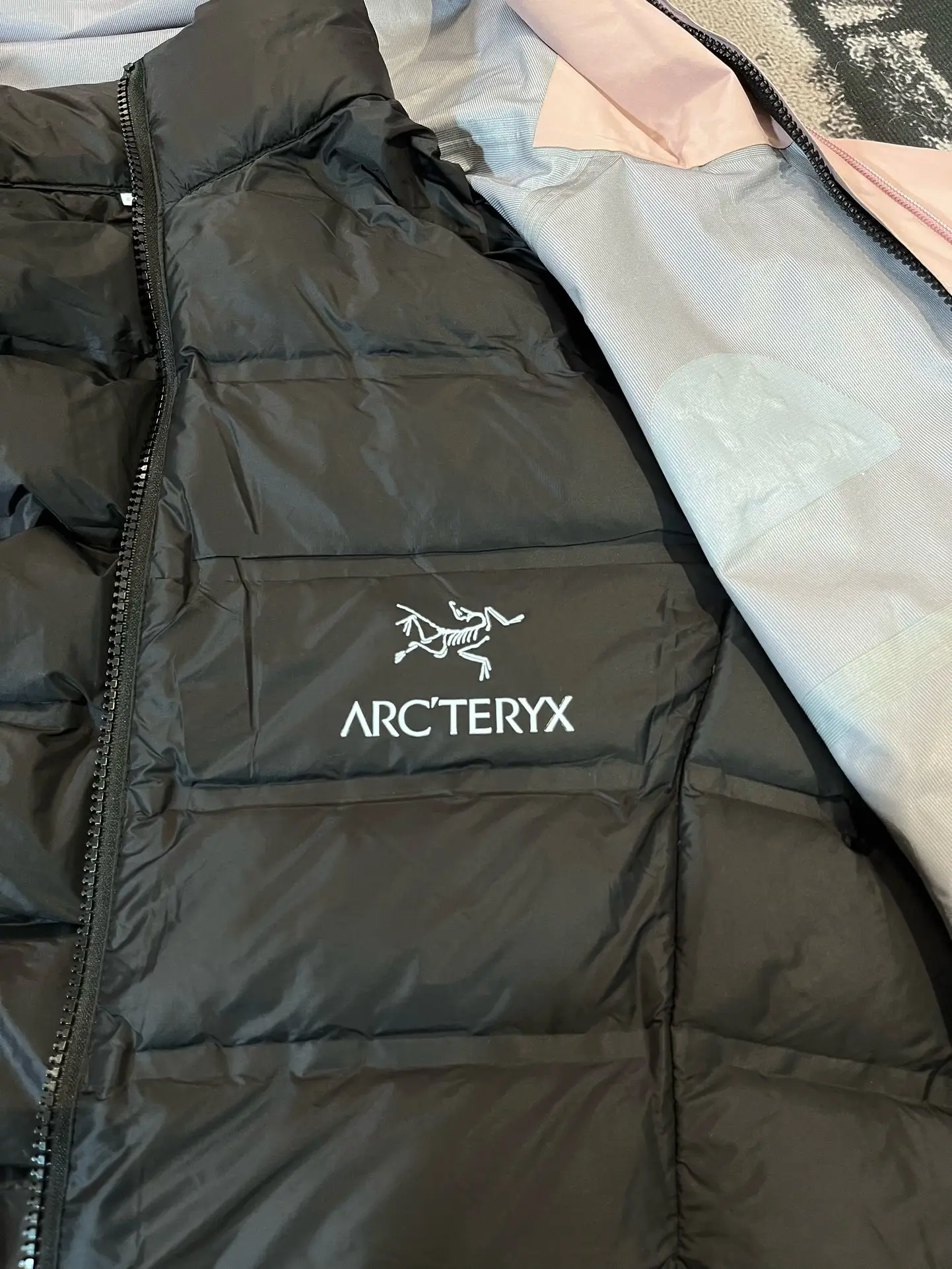 Beta LT 3-in-1 GORE-TEX Jacket with Removable Down Liner D44019323 — view 3
