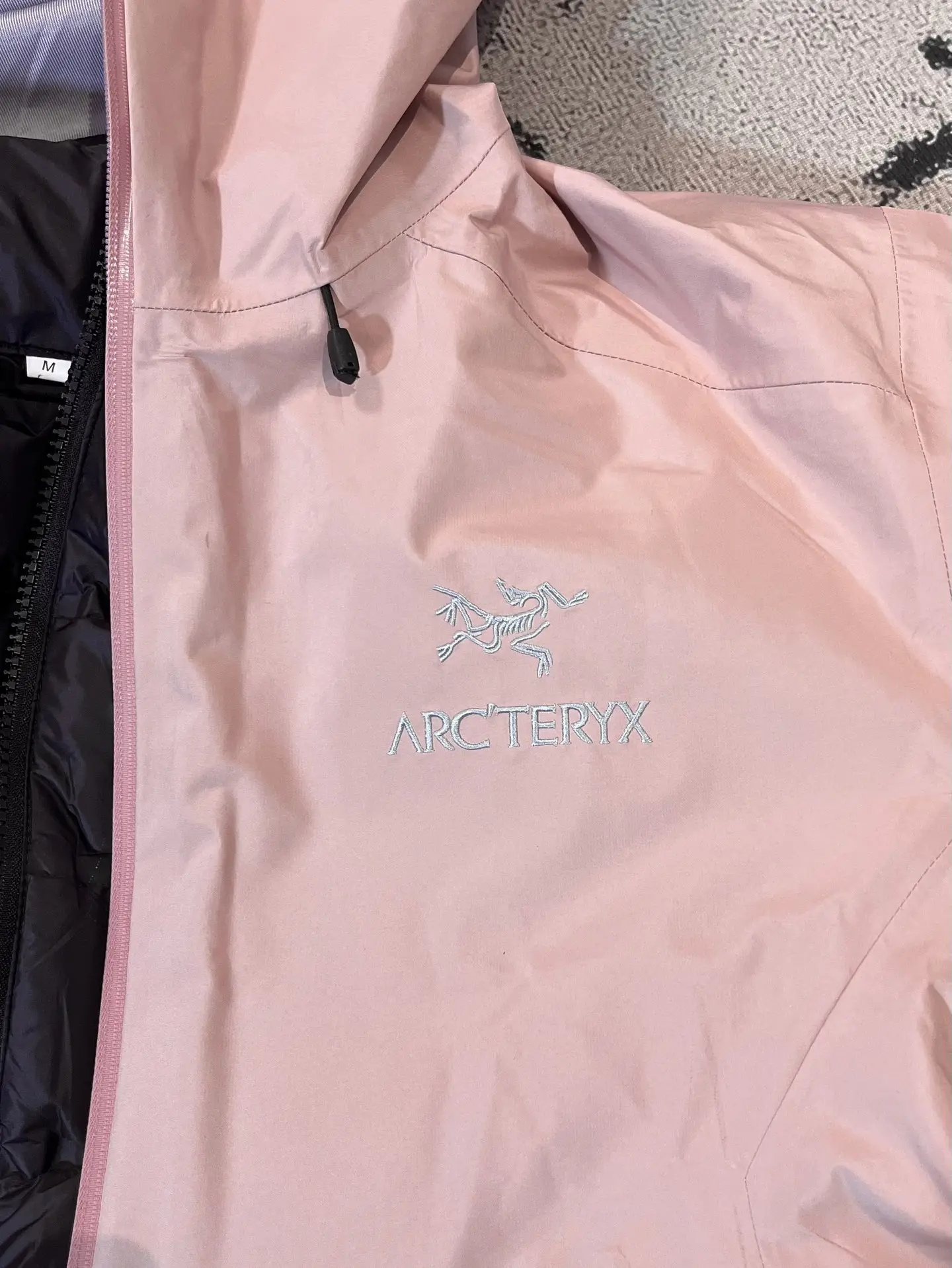 Beta LT 3-in-1 GORE-TEX Jacket with Removable Down Liner D44019323 — view 4
